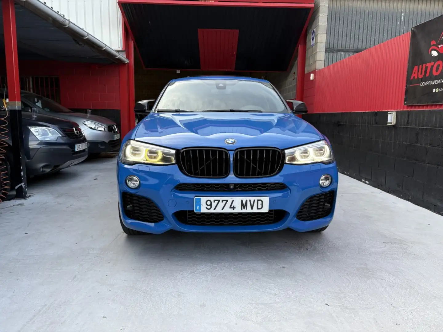 BMW X4 xDrive 30dA Bleu - 2