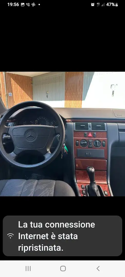 Mercedes-Benz E 200 Elegance Nero - 2