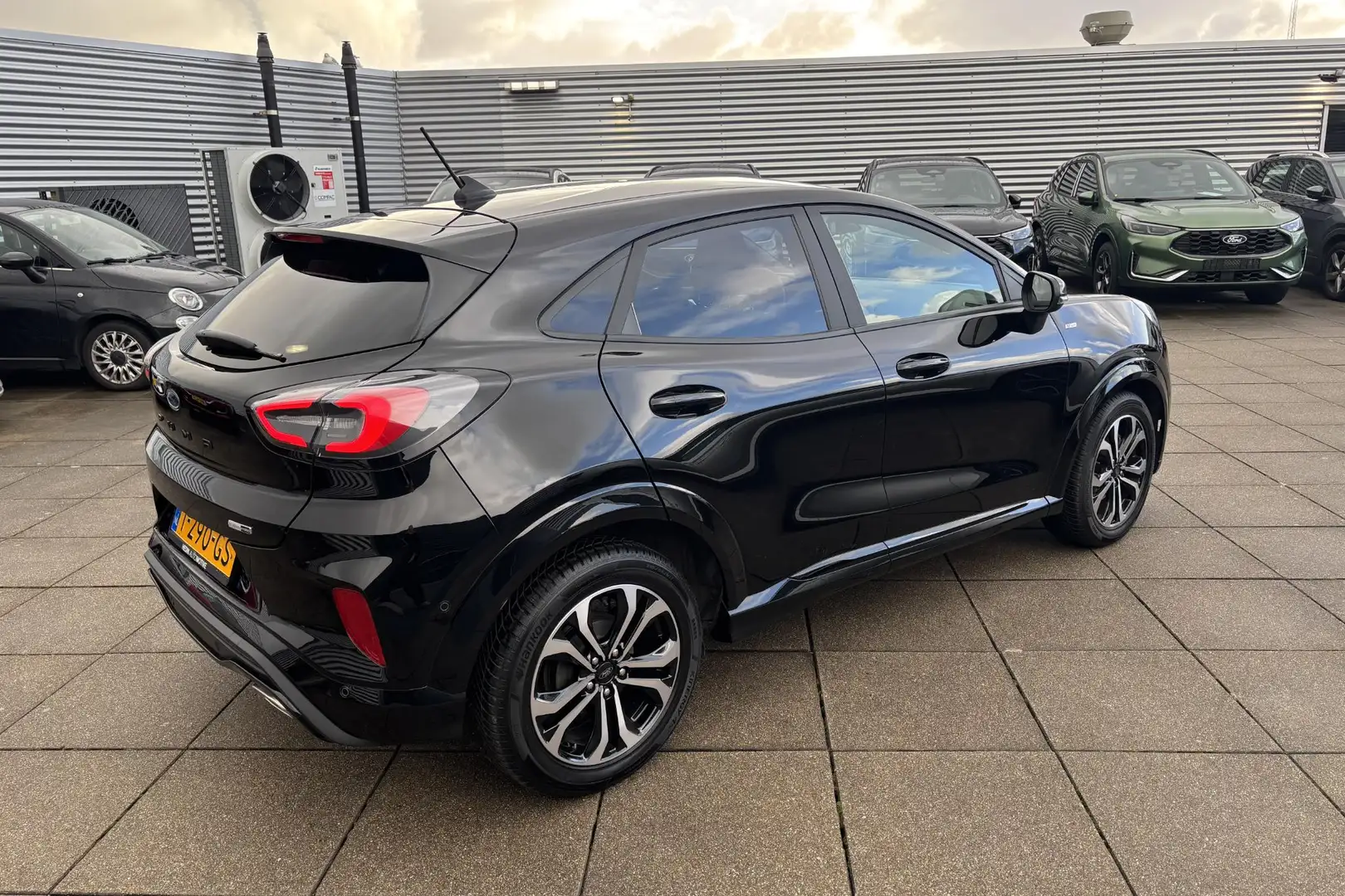Ford Puma 1.0 EcoBoost Hybrid ST-Line | Winter Pack | BTW Noir - 2
