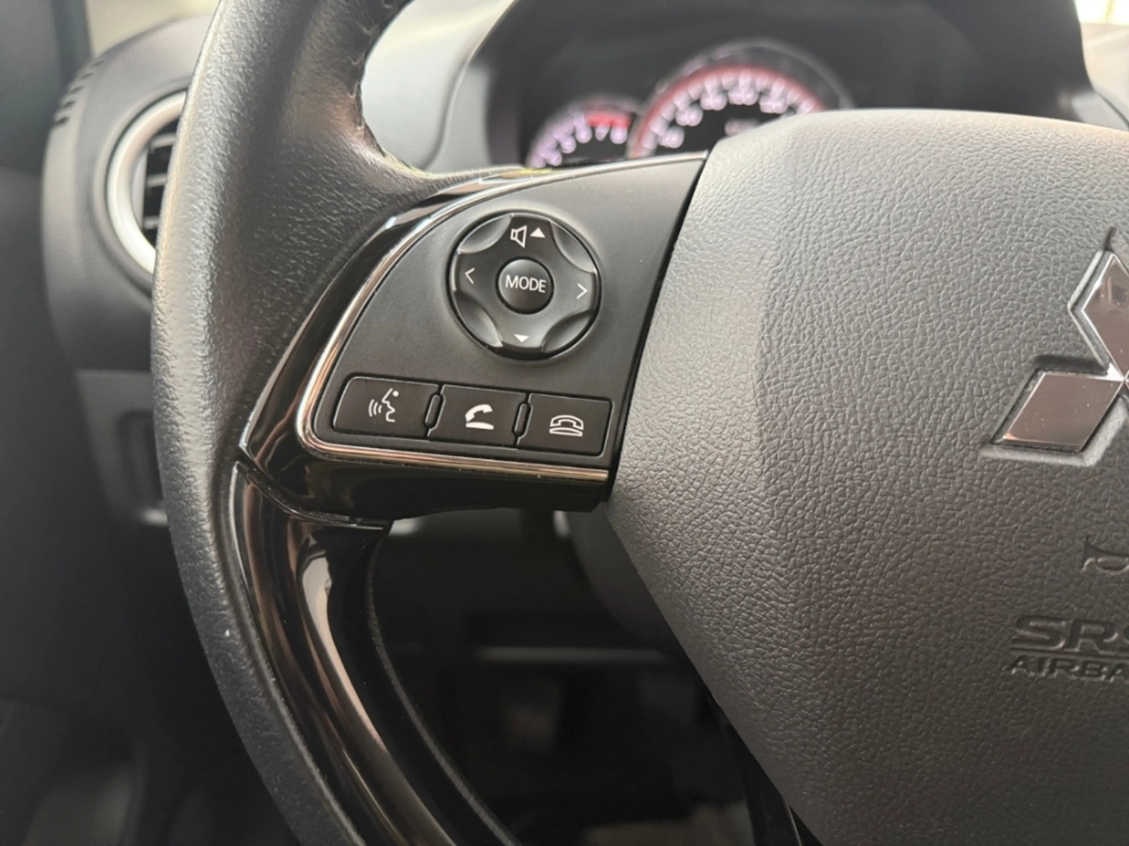 Mitsubishi Space Star Spirit+ NAV SITZ.HZG TEMPOMAT APPLE/ANDROID ALU BL — photo 15