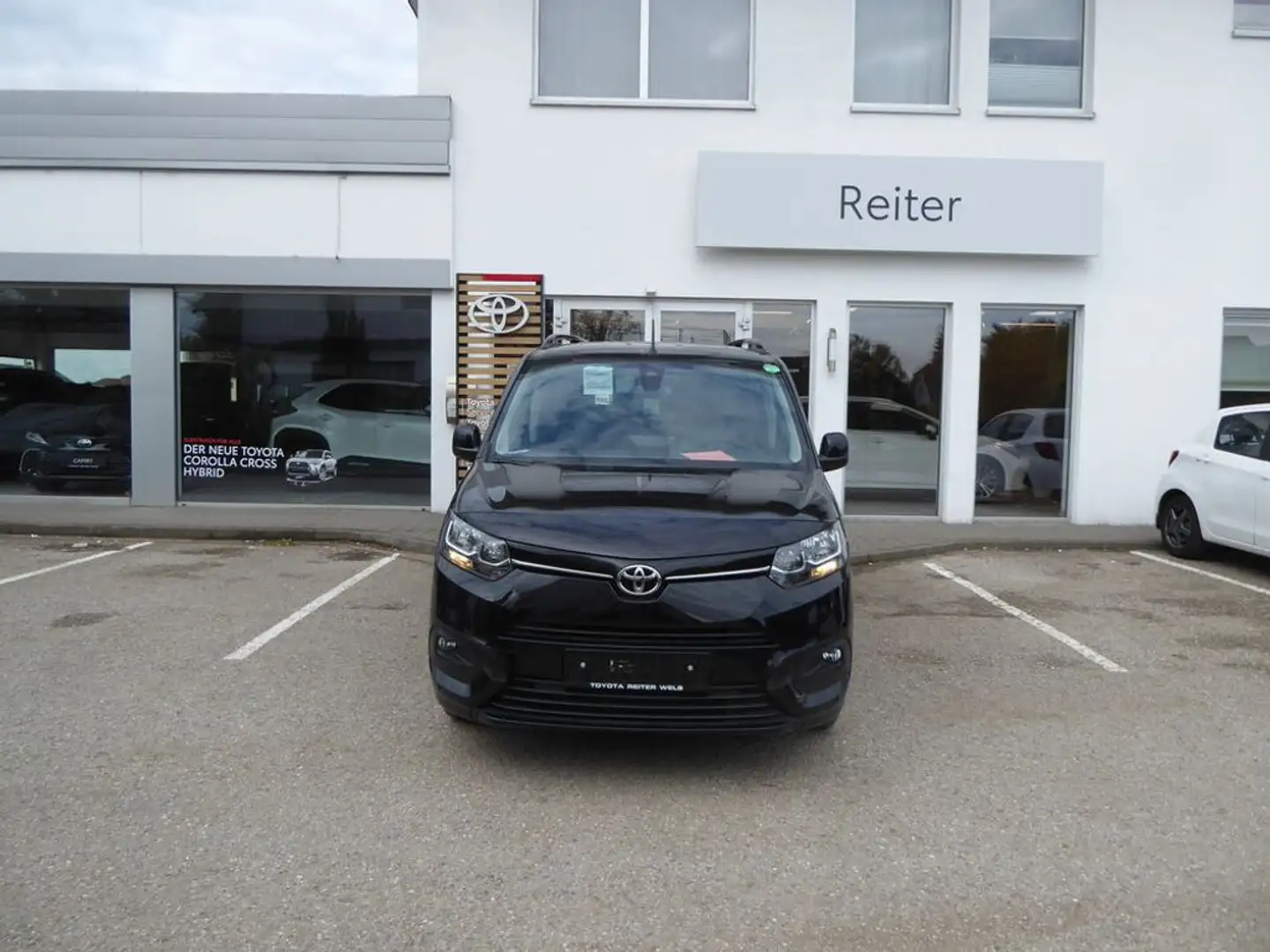 Toyota Proace City Verso L2 Electric 50kWh Family Чорний - 1
