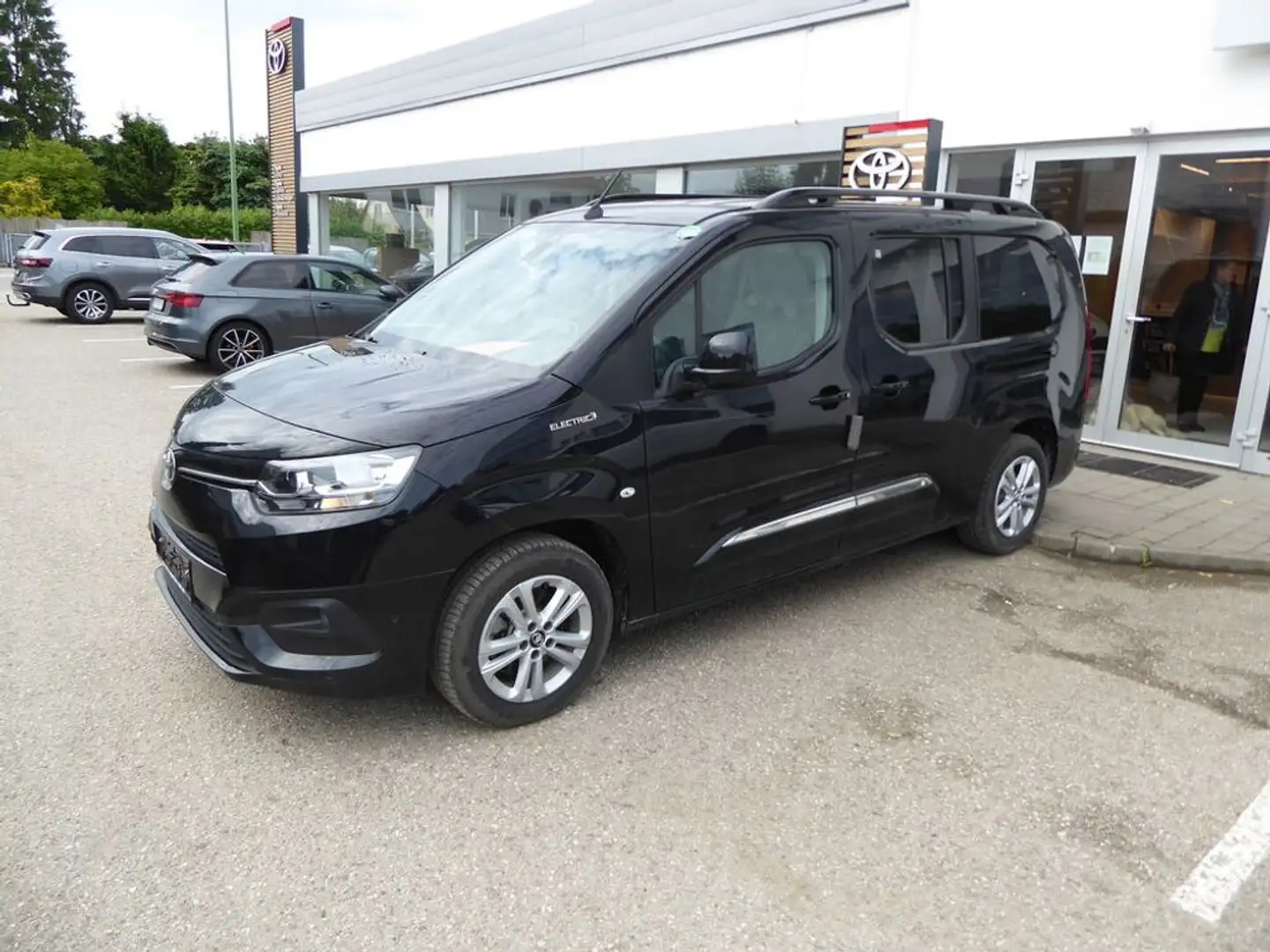 Toyota Proace City Verso L2 Electric 50kWh Family Noir - 2