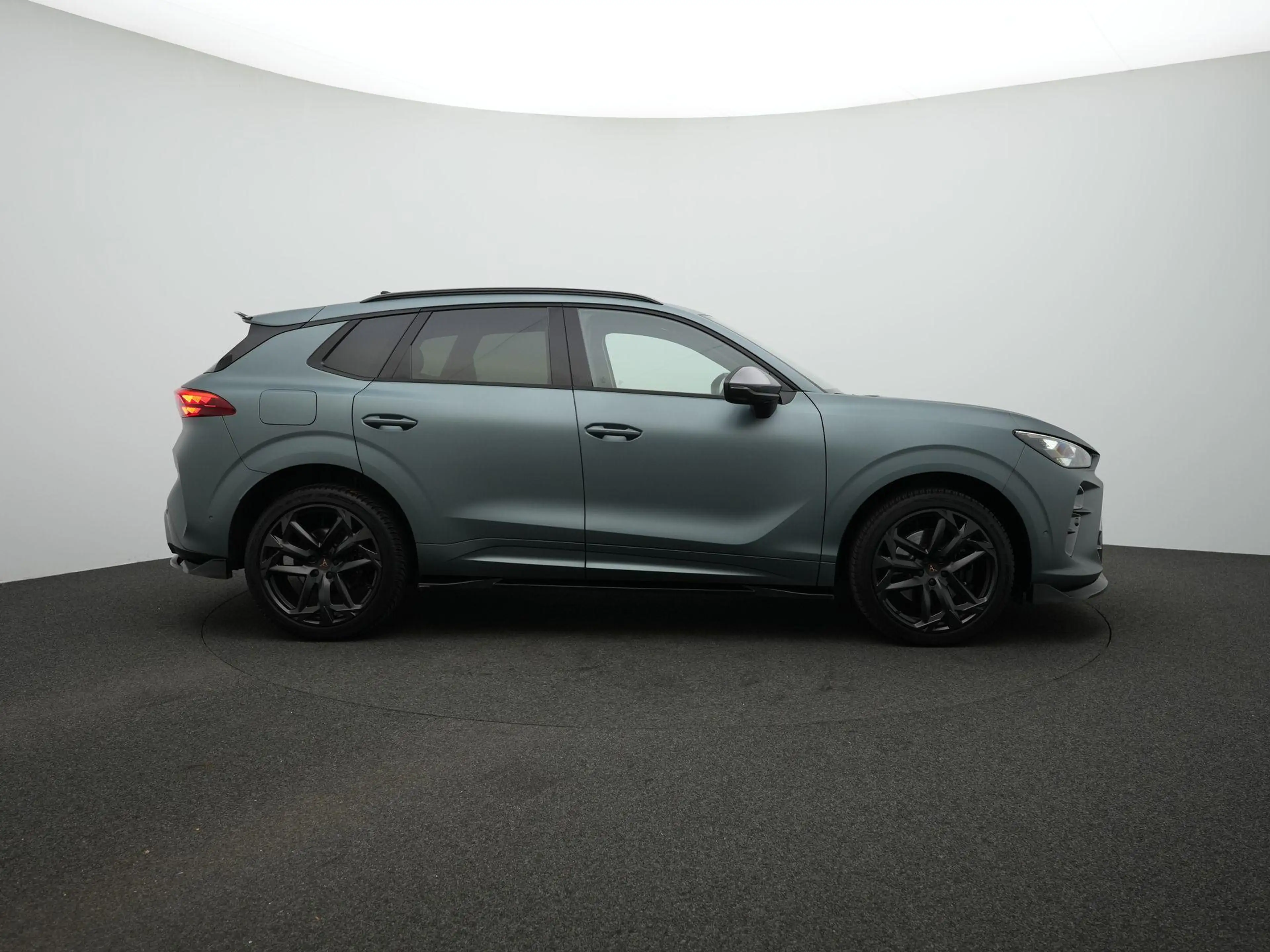 CUPRA Terramar 1.5 TSI 272pk e-Hybrid VZ America s CUP | Elektris — photo 4