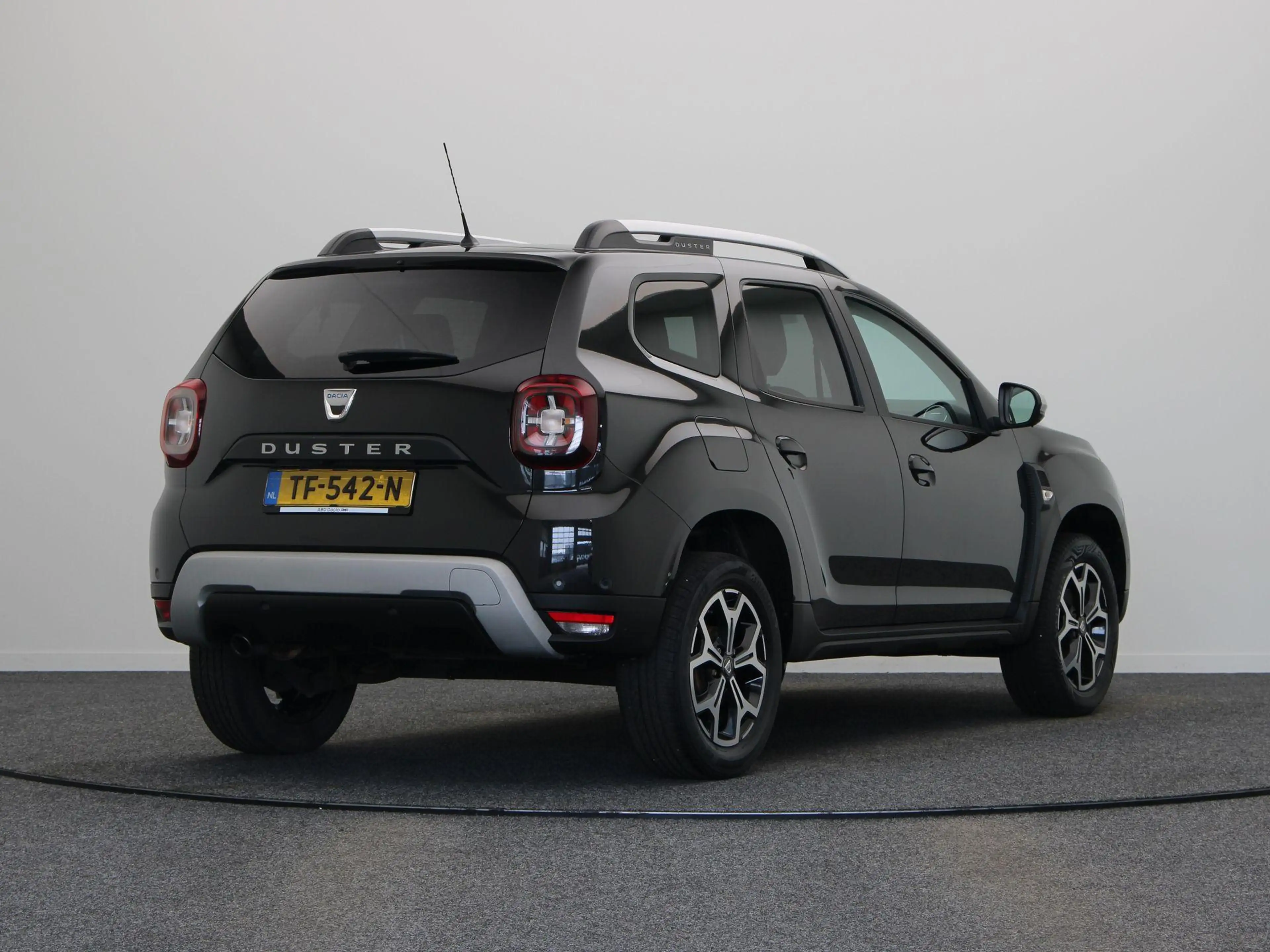 Dacia Duster TCe 125pk Prestige | Bullbar | Navigatie | Cruise — photo 11
