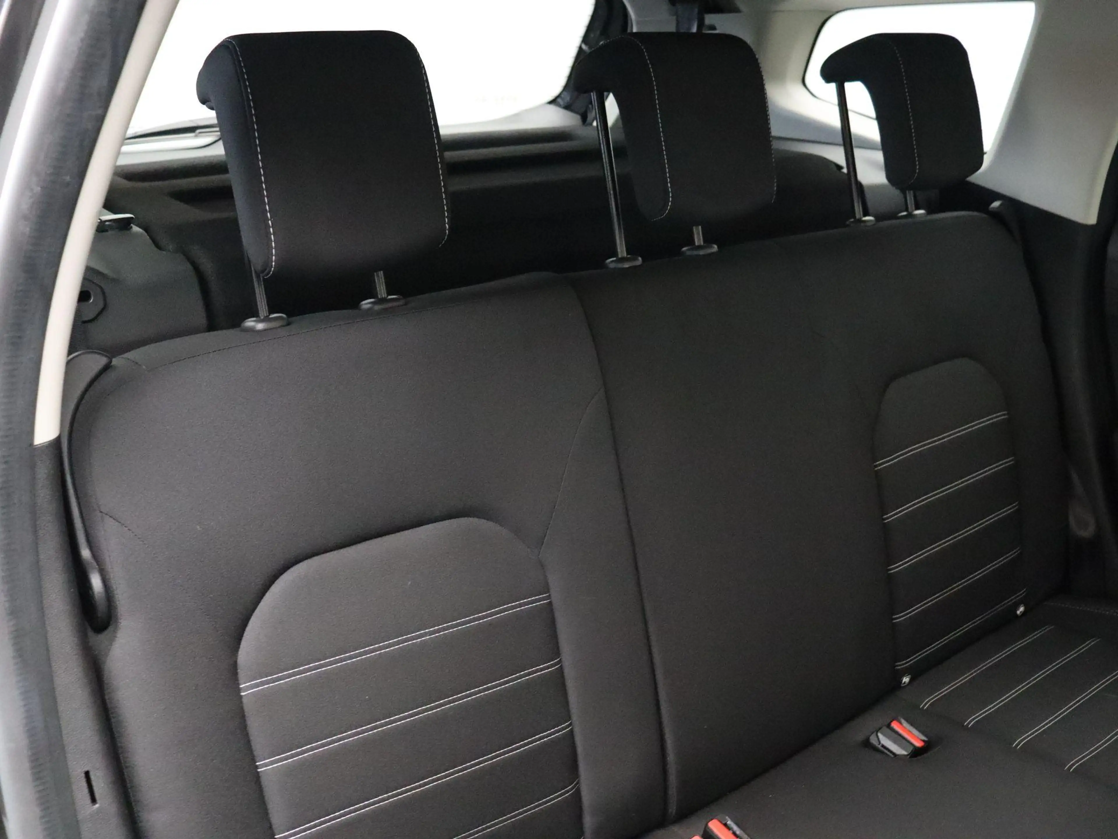 Dacia Duster TCe 125pk Prestige | Bullbar | Navigatie | Cruise — photo 9