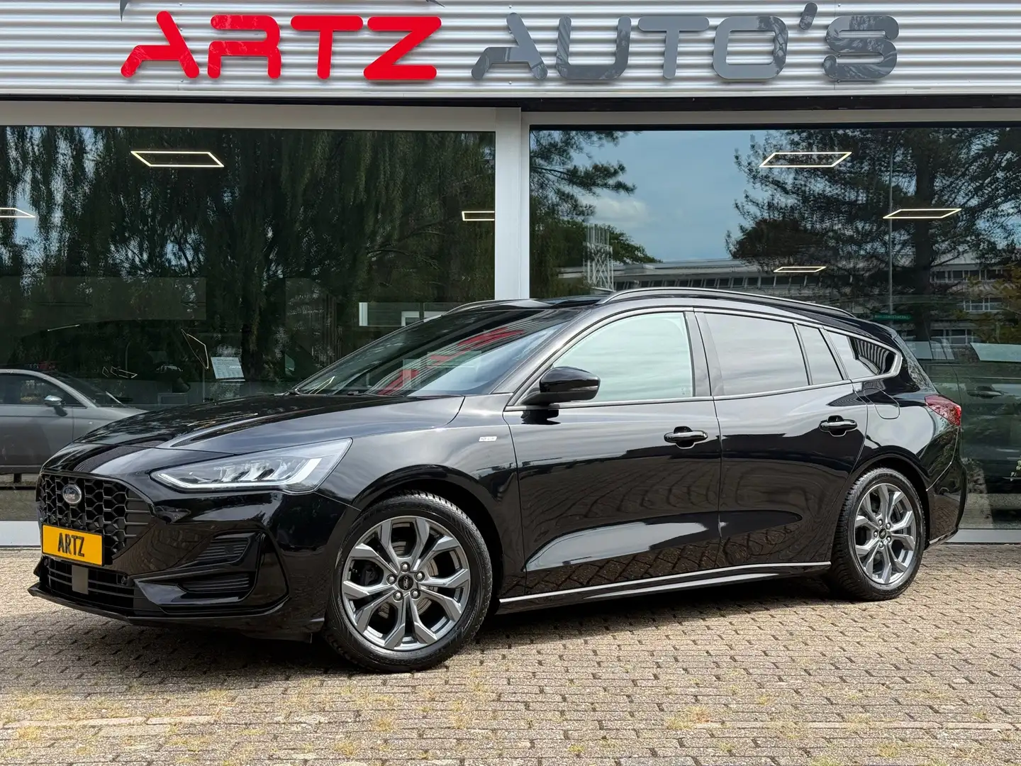 Ford Focus Wagon 1.0 EcoBoost Hybrid ST Line l BLIS l Winter Zwart - 1