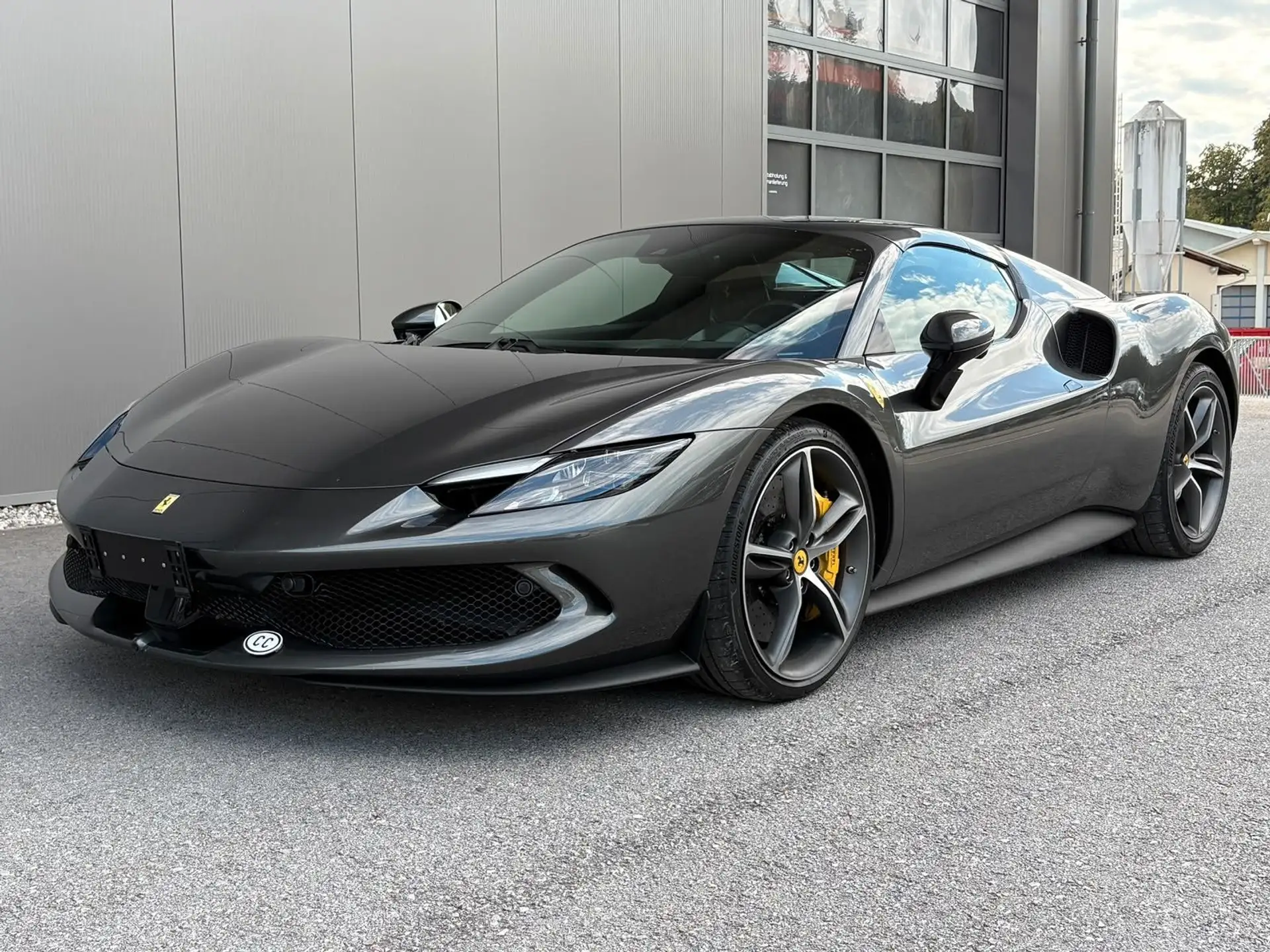 페라리 296 GTS 2025 건메탈 사진 1