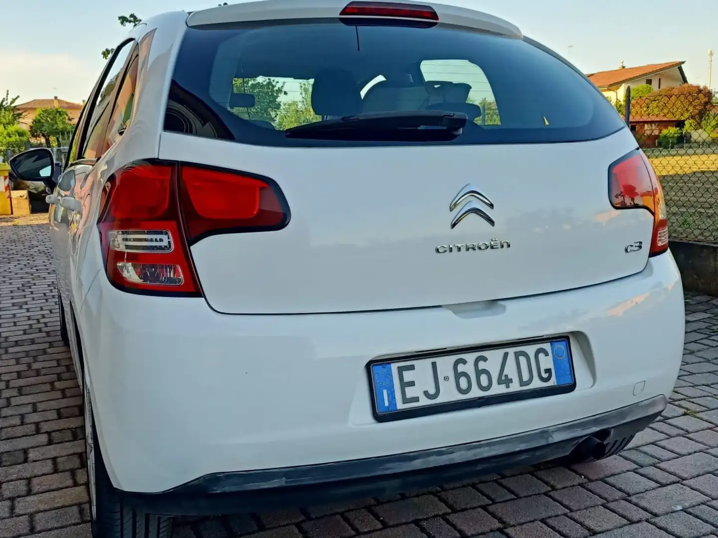 Citroen C3 C3 II 2009 1.4 hdi Perfect Fehér - 2