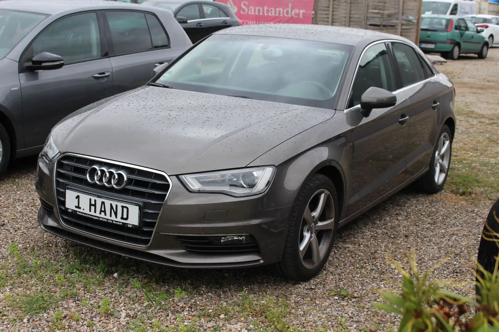 Audi A3 Ultra Limo*S.Heft*1.Hand*BiXenon*AHK*SHZ*Klim Grey - 2