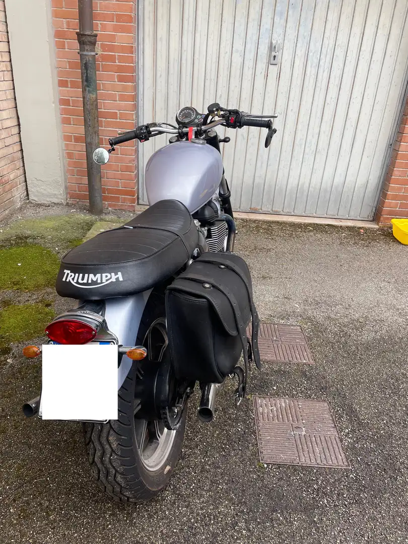 Triumph Bonneville T100 Ezüst - 2