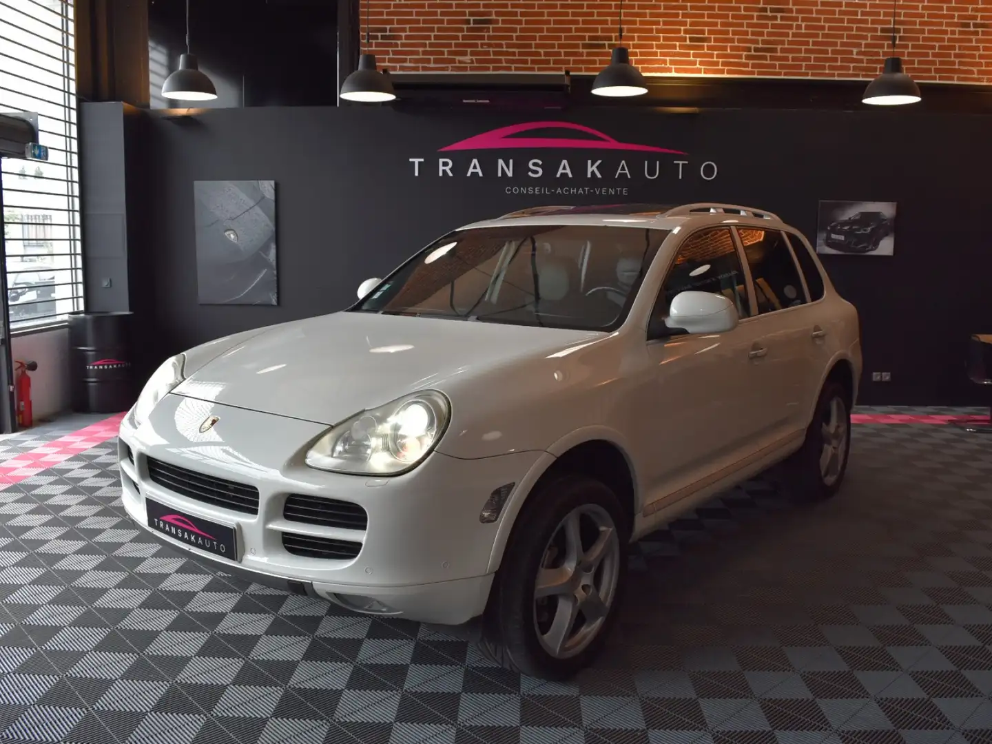 Porsche Cayenne 4.5 V8 340CH Blanc - 1