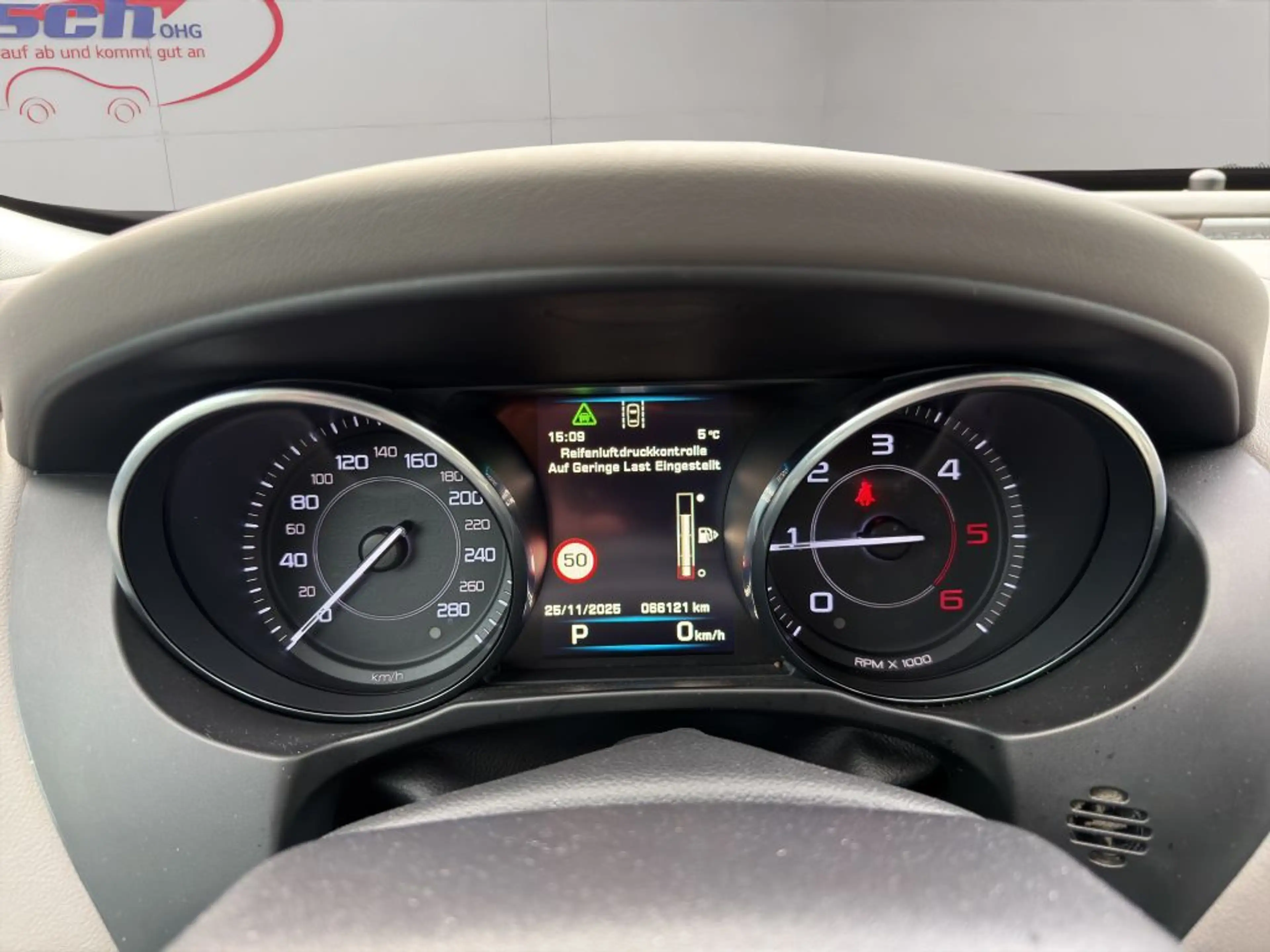 Jaguar XE 20d Aut. Portfolio — photo 15