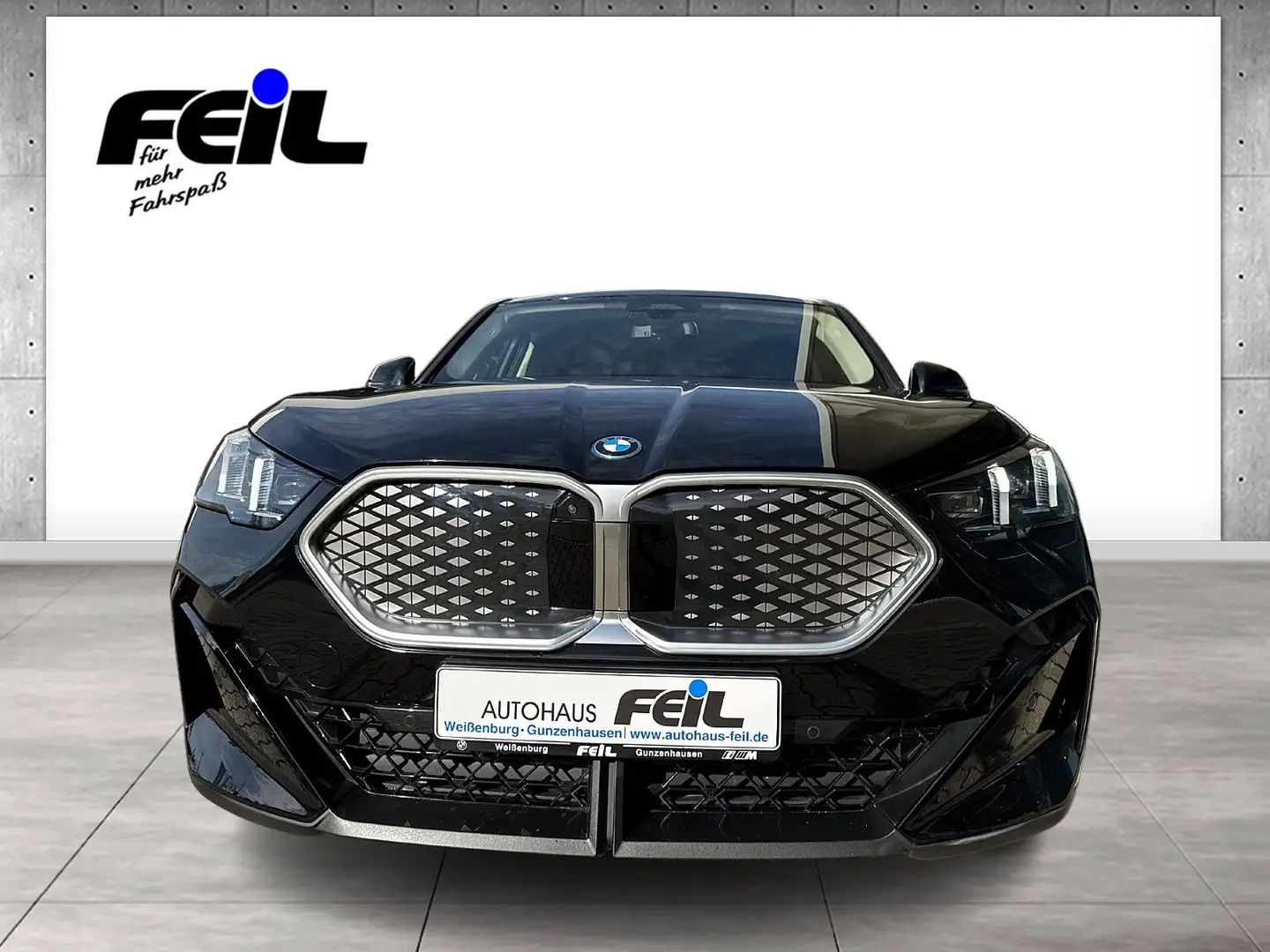 BMW iX2 eDrive20   Head-Up DAB LED RFK Komfortzg. Schwarz - 2