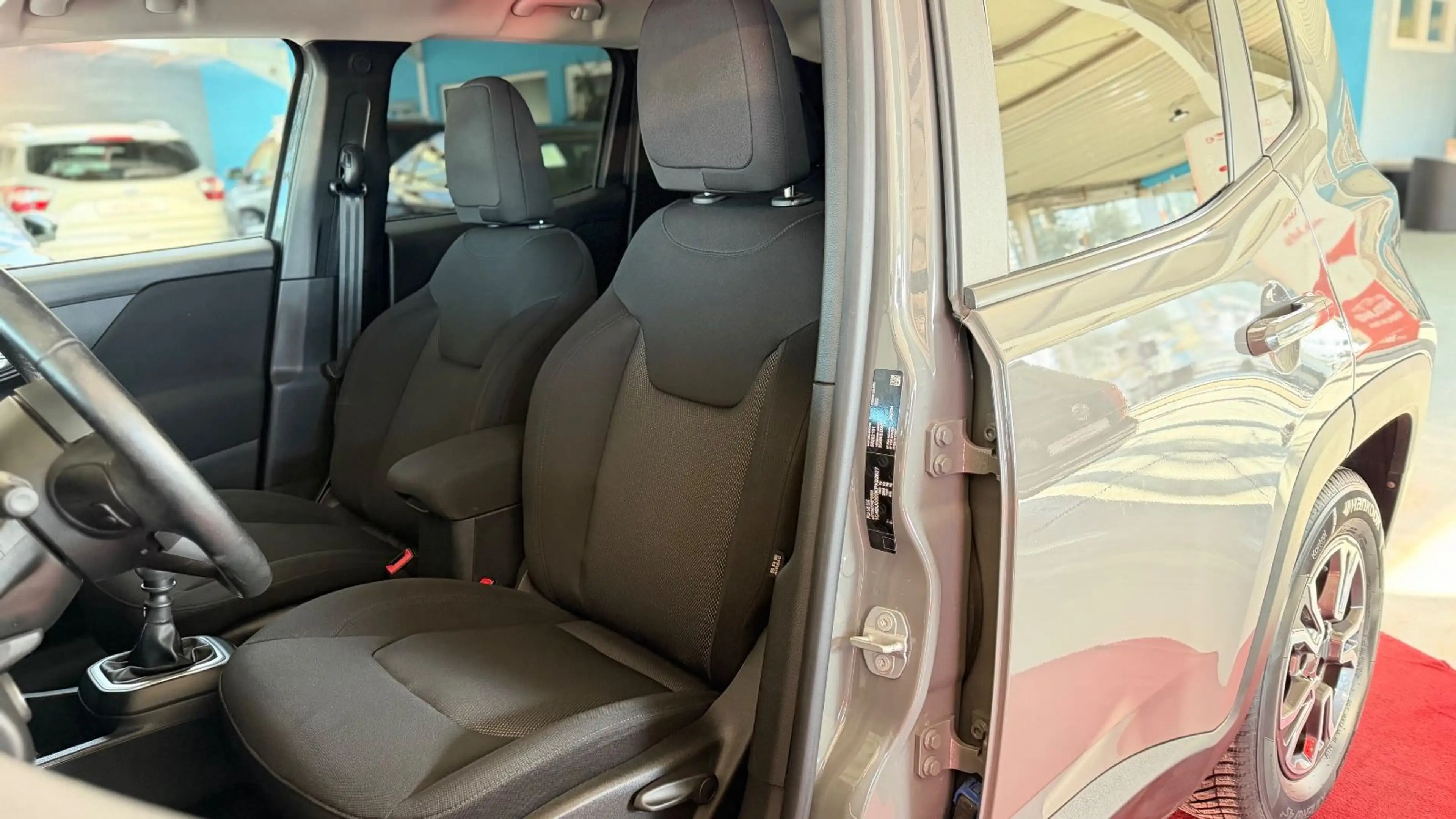 Jeep Renegade Longitude*FWD*35971KM* 1HD*AHK*SHZ*TEMP — photo 14