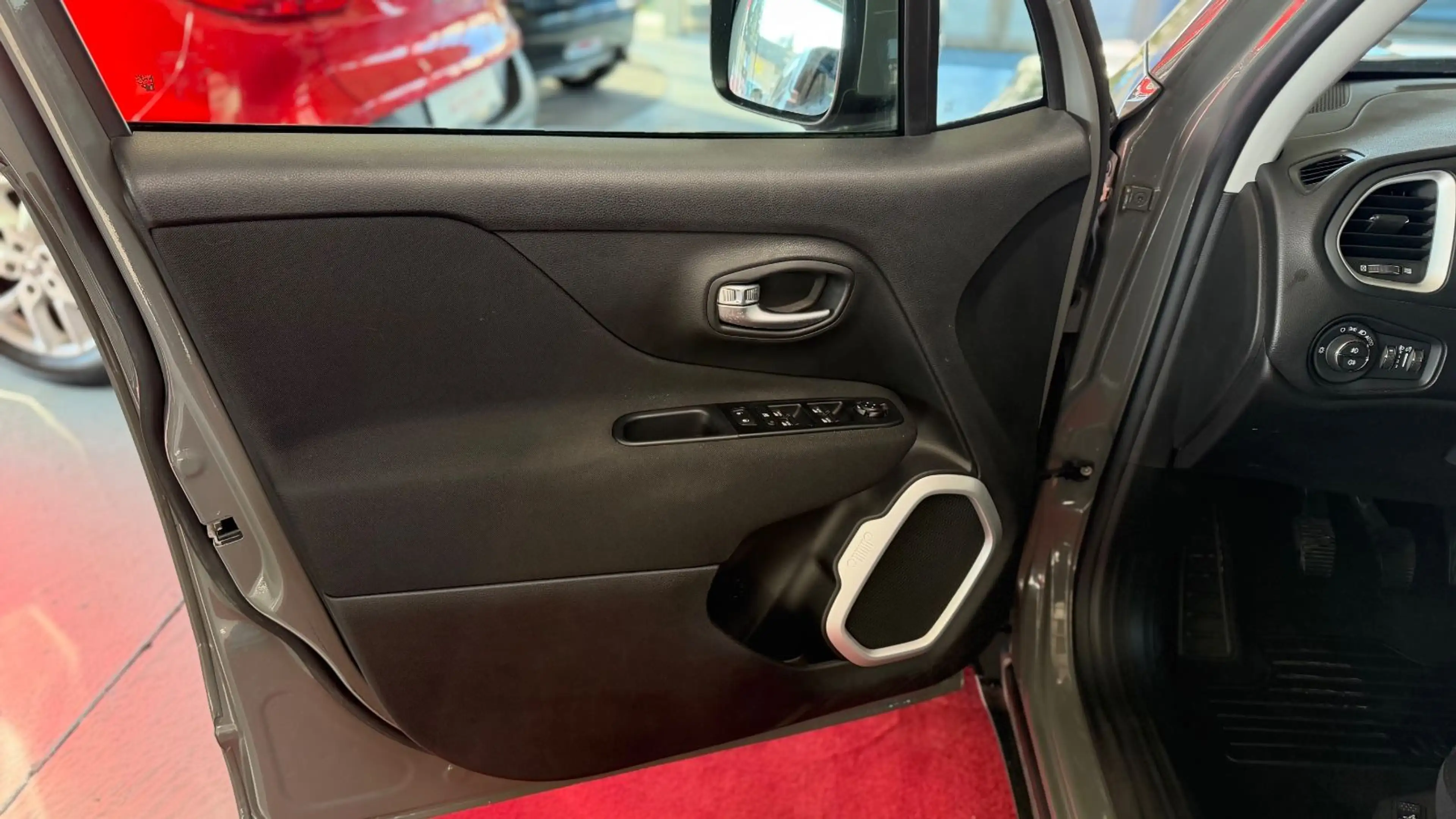 Jeep Renegade Longitude*FWD*35971KM* 1HD*AHK*SHZ*TEMP — photo 10