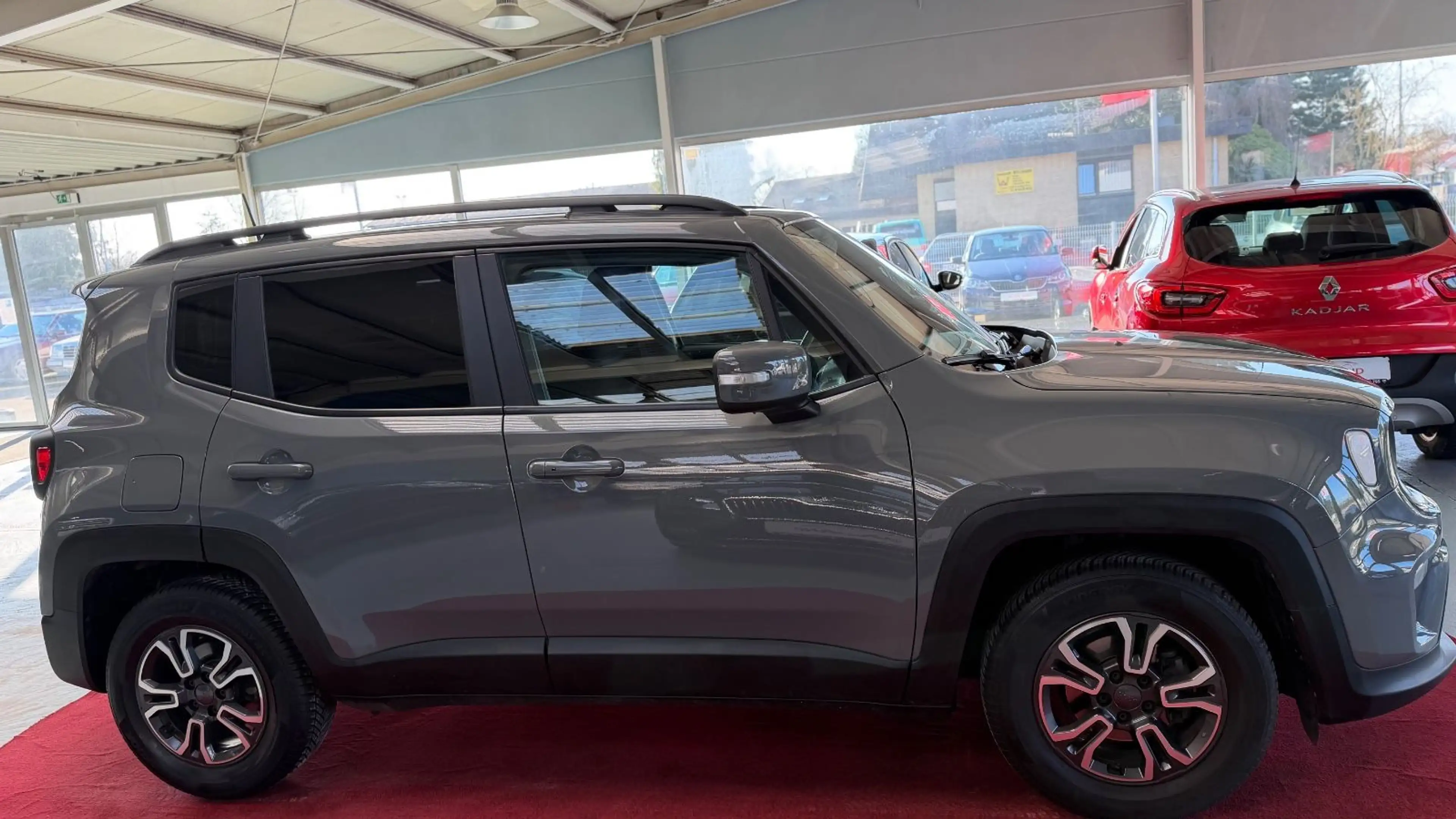 Jeep Renegade Longitude*FWD*35971KM* 1HD*AHK*SHZ*TEMP — photo 8