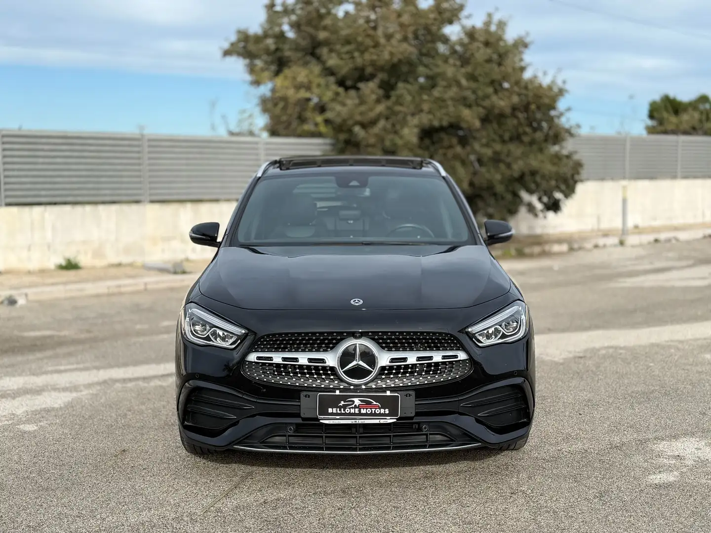 Mercedes-Benz GLA 200 d Premium AMG *UNIPRO* Nero - 2