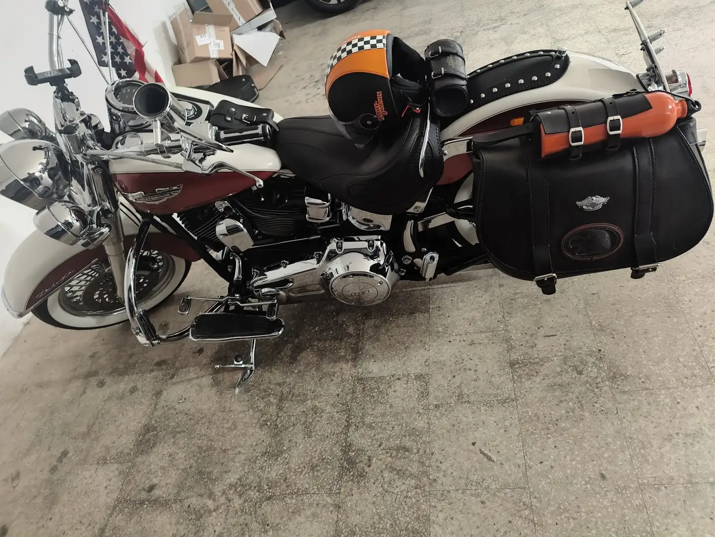 Harley-Davidson Deluxe flstn Rosso - 2