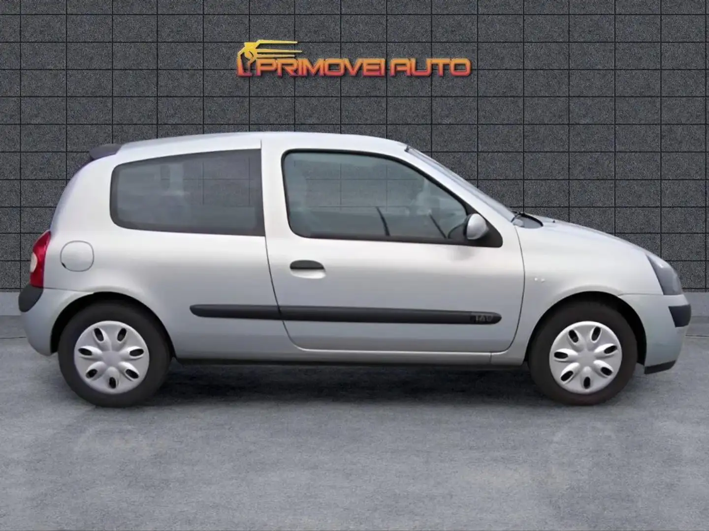 Renault Clio 1.2 16V cat 3 porte Limited Grigio - 2