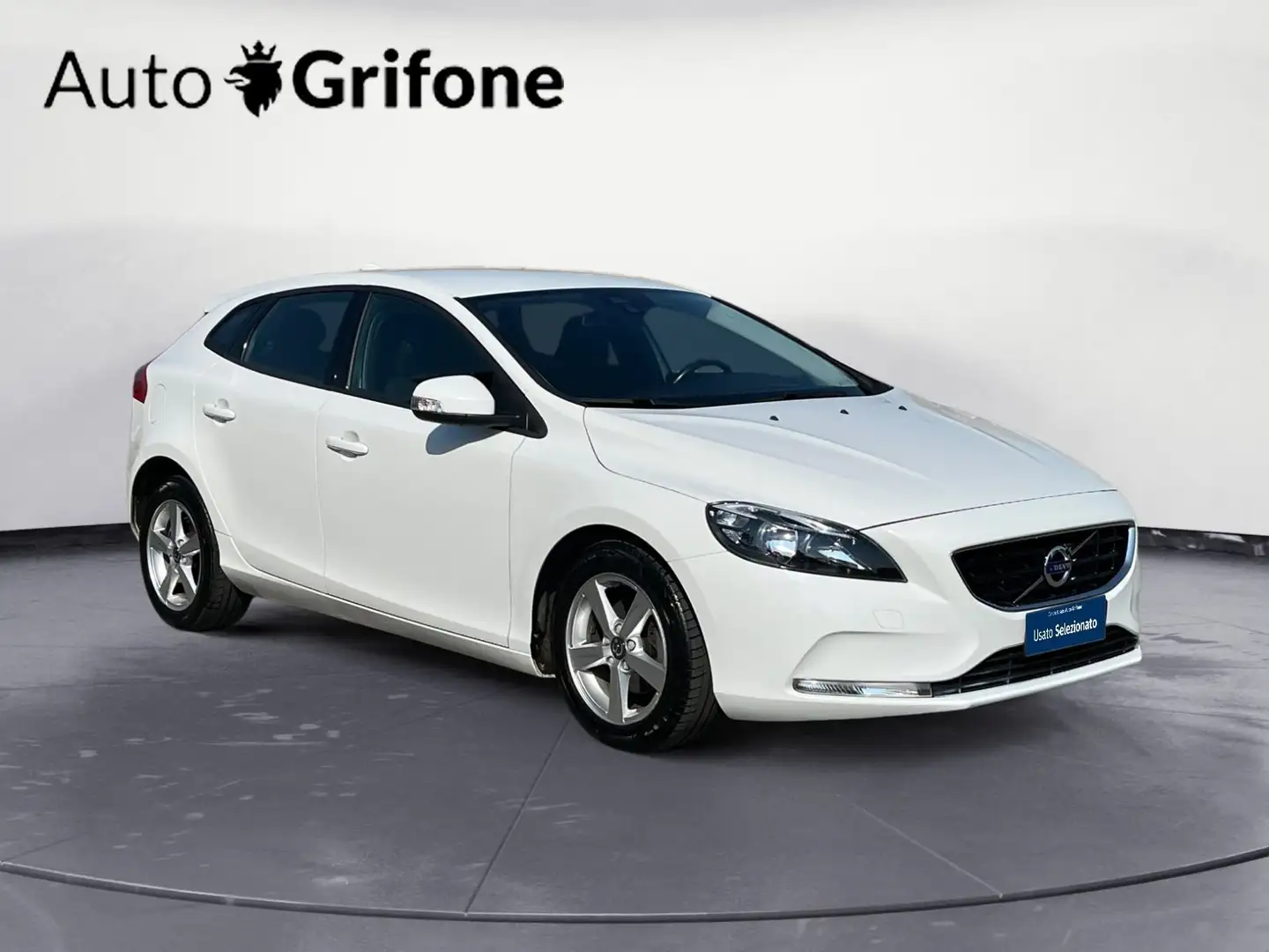 Volvo V40 V40 D2 Momentum Bianco - 2