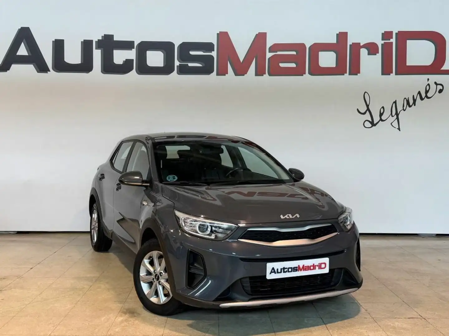 Kia Stonic 1.2 DPi 62kW (84CV) Concept Gris - 1
