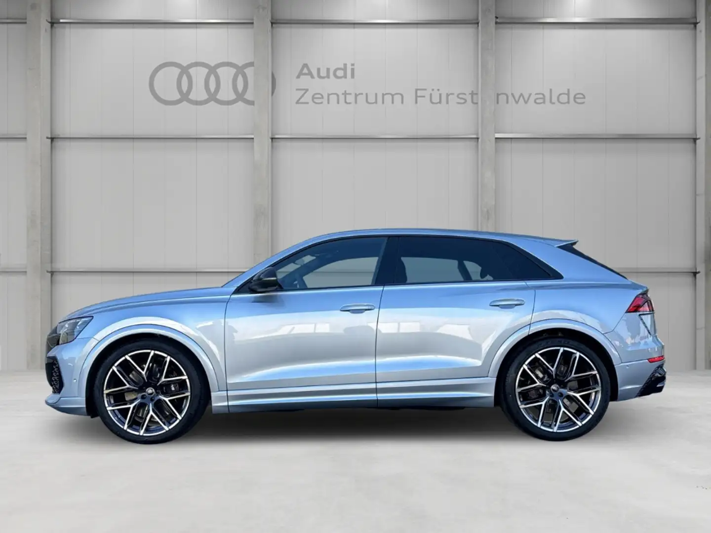 Audi RS Q8 4.0 TFSI quattro+Neues Modell+StandHZG+PanoDach Argent - 2