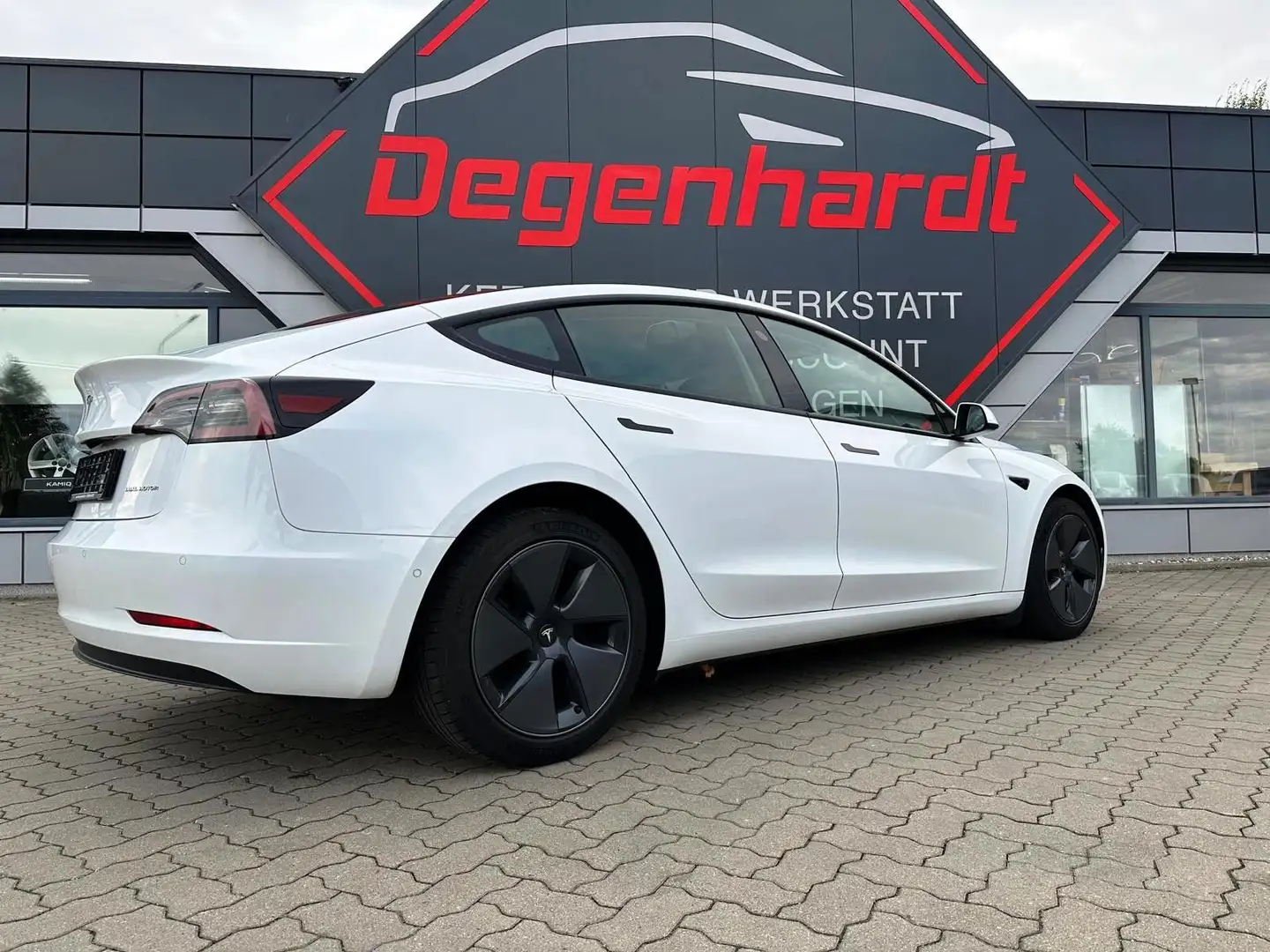 Tesla Model 3 Long Range Dual AWD Matrix LED Weiß - 2