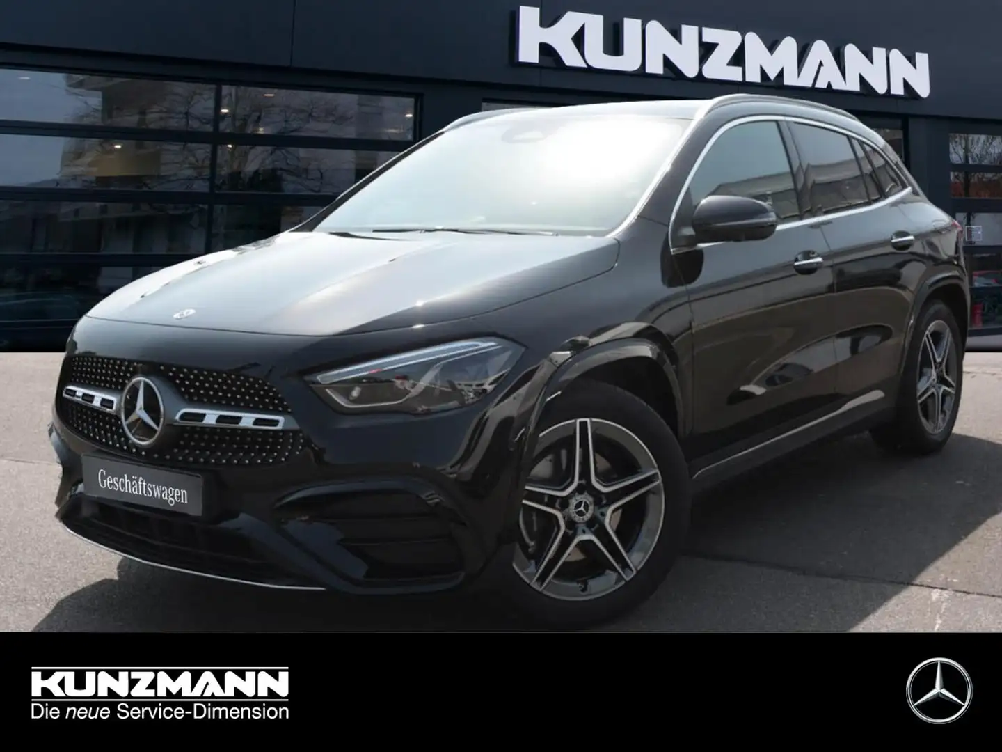 Mercedes-Benz GLA 220 d 4MATIC AMG Panorama Distronic AHK 360° Schwarz - 1