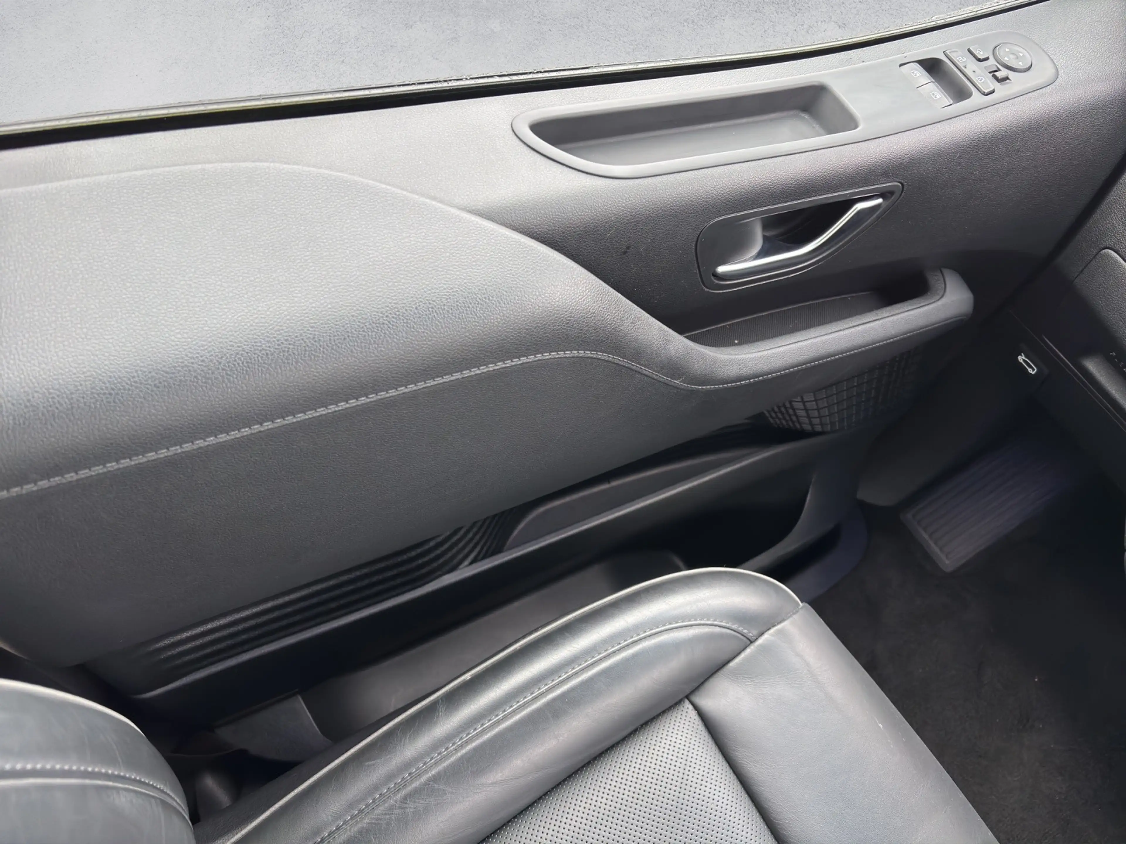 Hyundai STARIA 2.2 CRDi DCT Signature PANO/NSCC/BOSE — photo 12