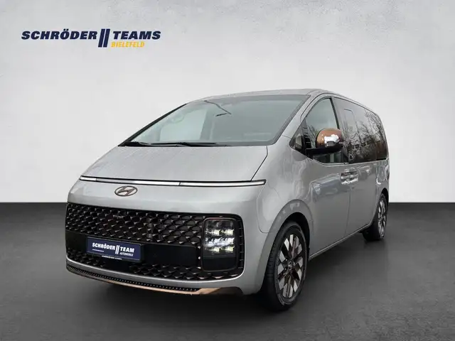 Hyundai STARIA 2.2 CRDi DCT Signature PANO/NSCC/BOSE