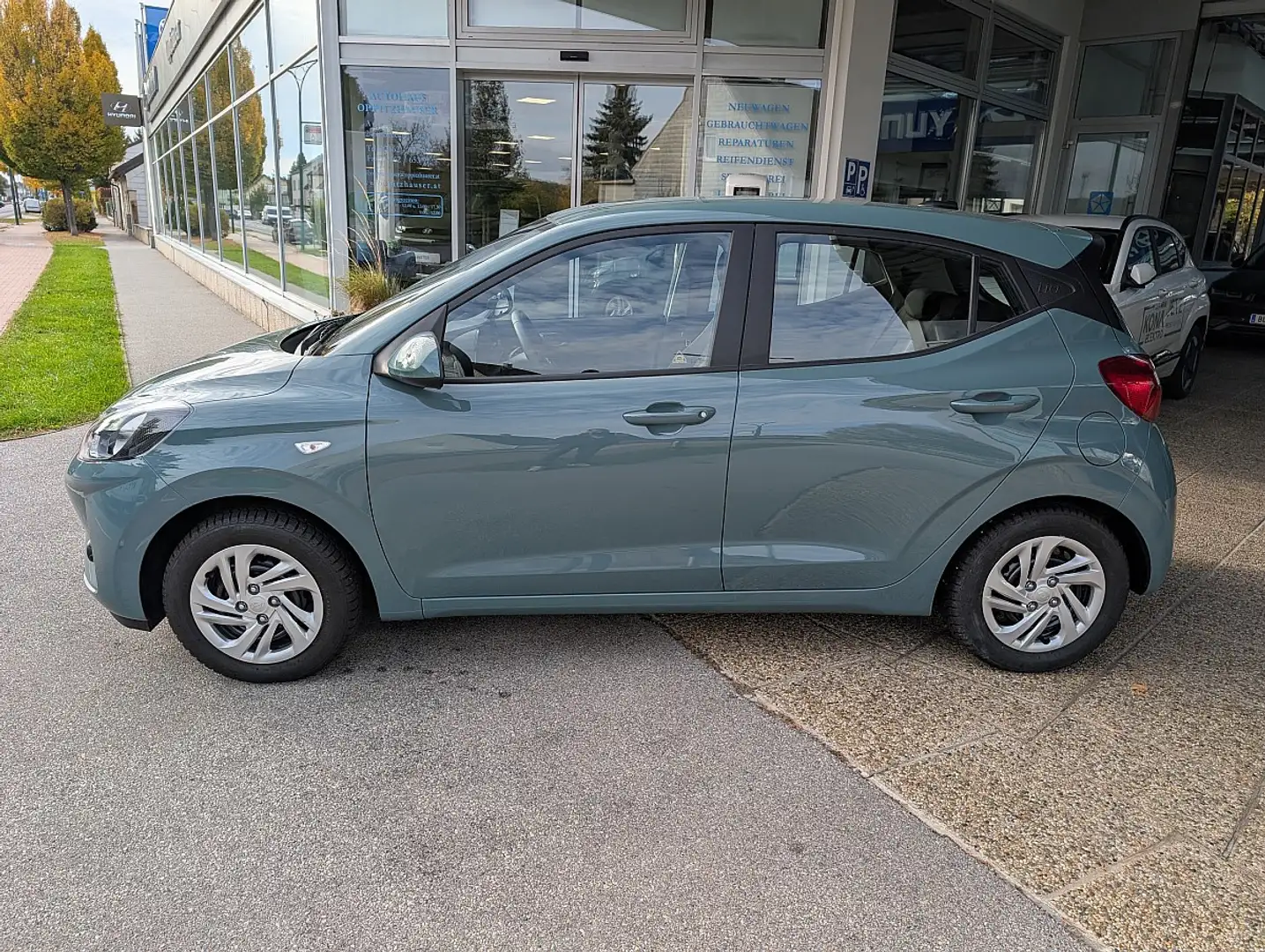 Hyundai i10 1,0 GO Grün - 2