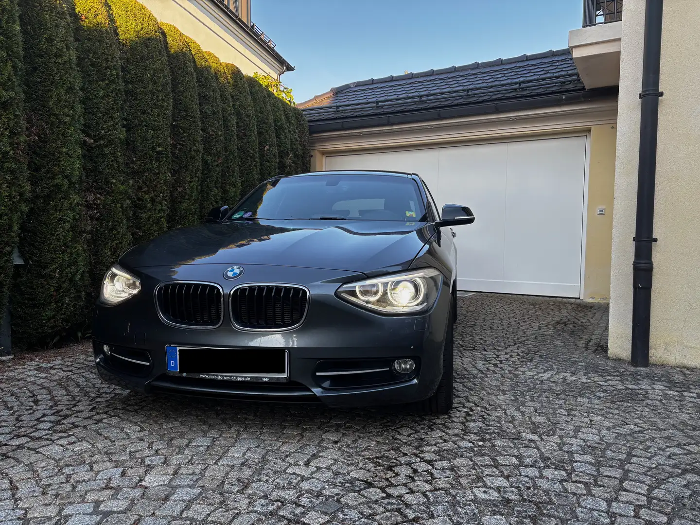 BMW 118 118i Sport Line - Voll-Leder - W/S Reifen Black - 2