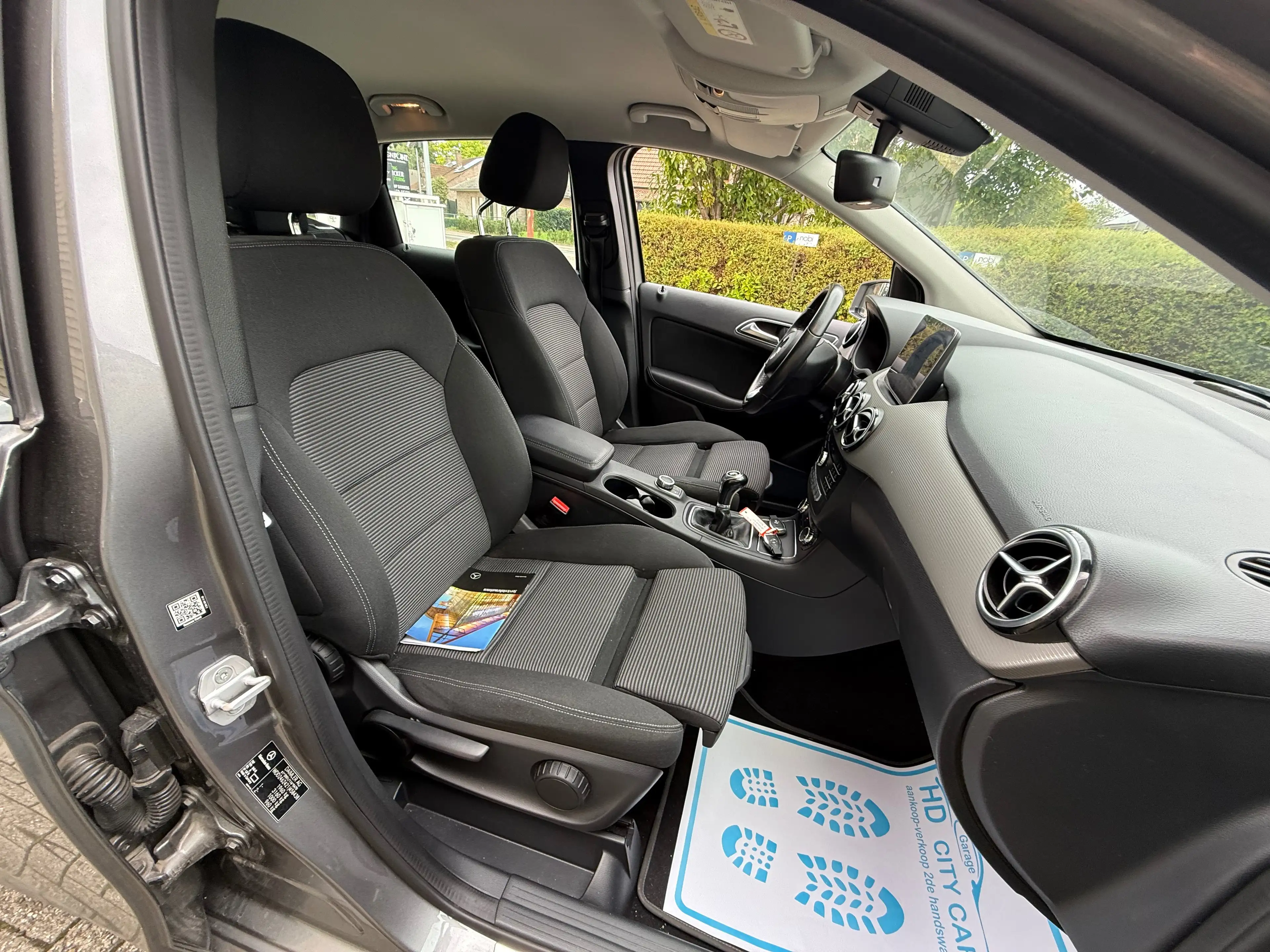 Mercedes-Benz B 180 B 180 BE Edition — photo 14