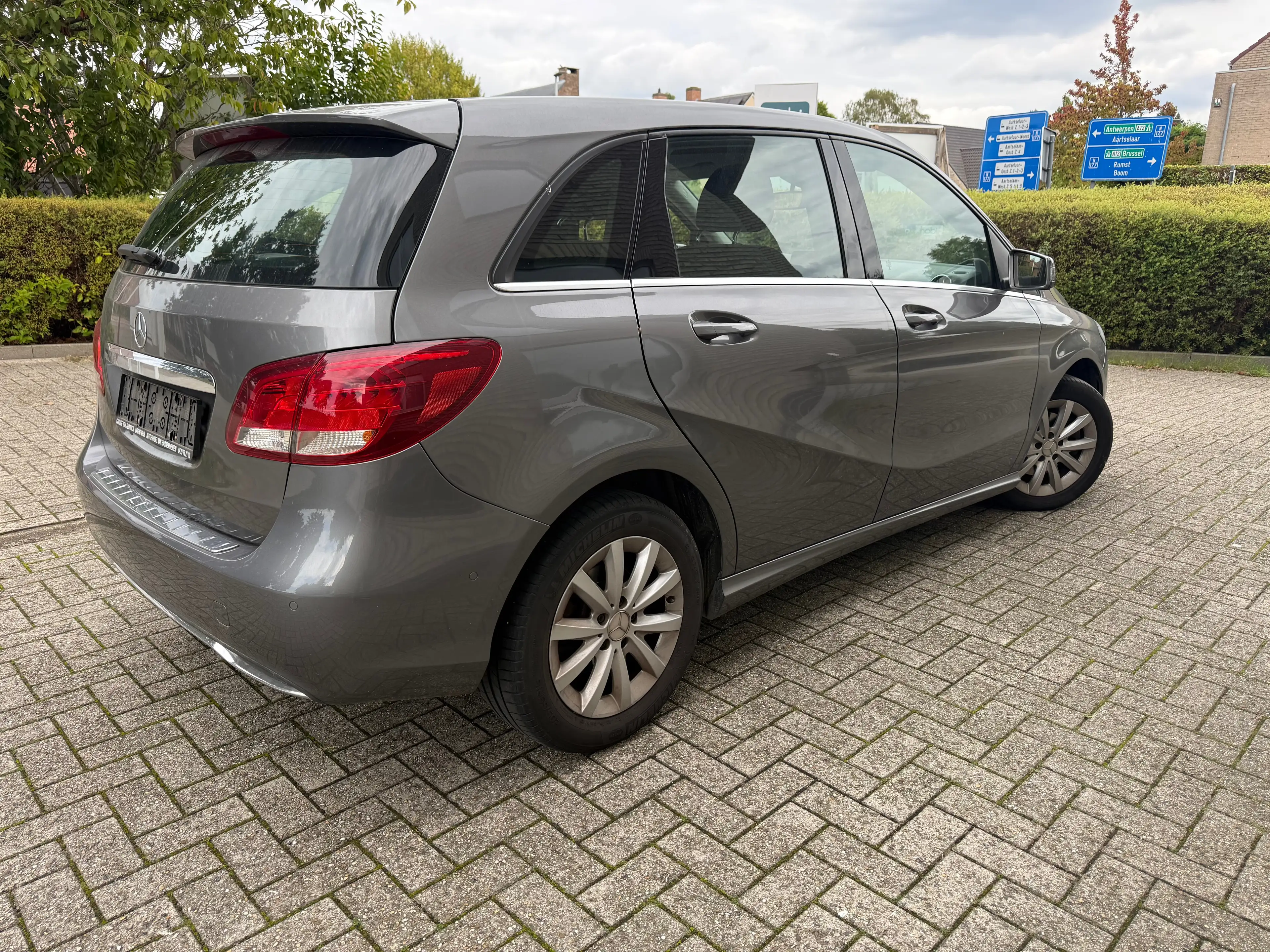 Mercedes-Benz B 180 B 180 BE Edition — photo 5