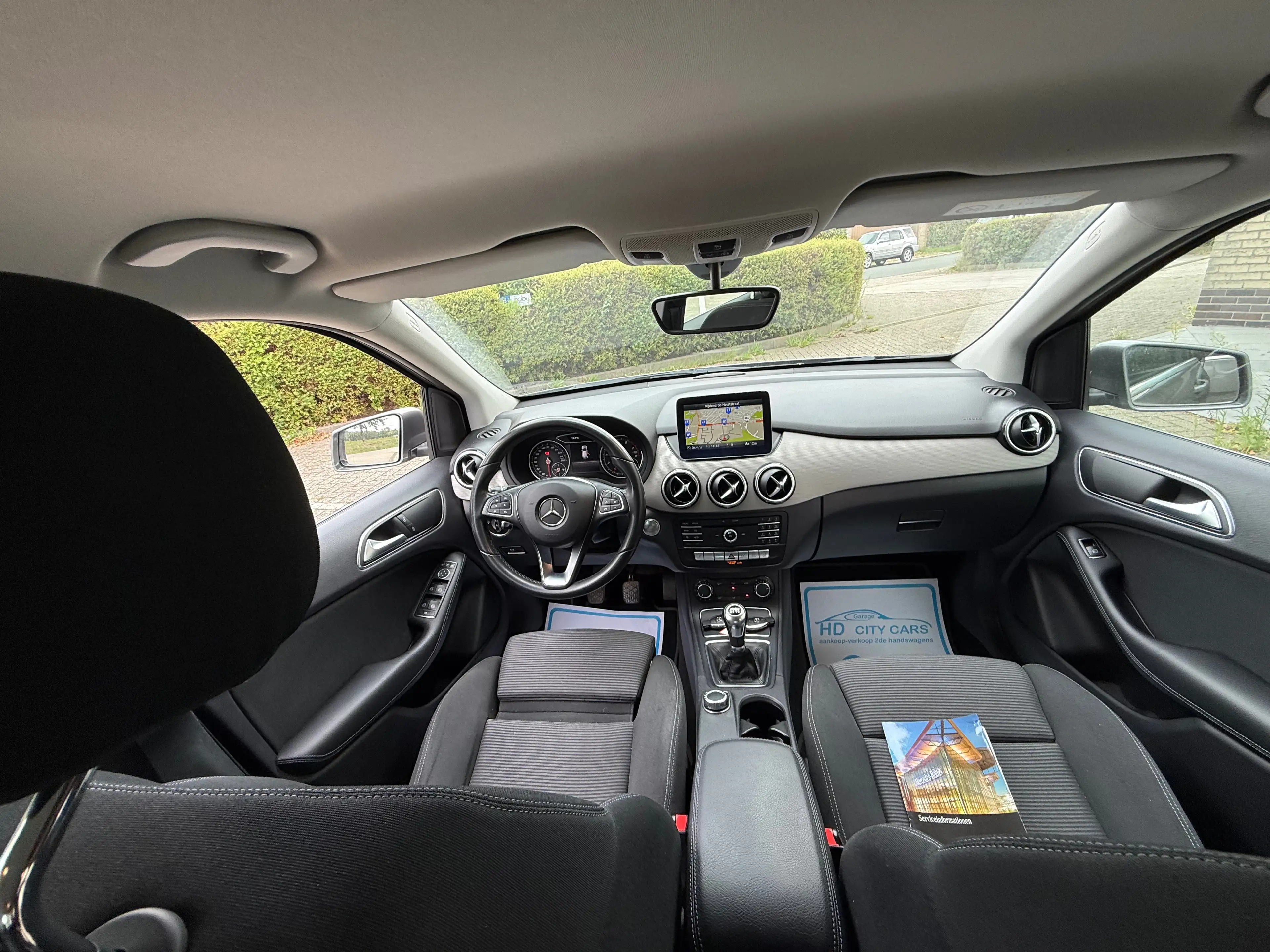 Mercedes-Benz B 180 B 180 BE Edition — photo 16