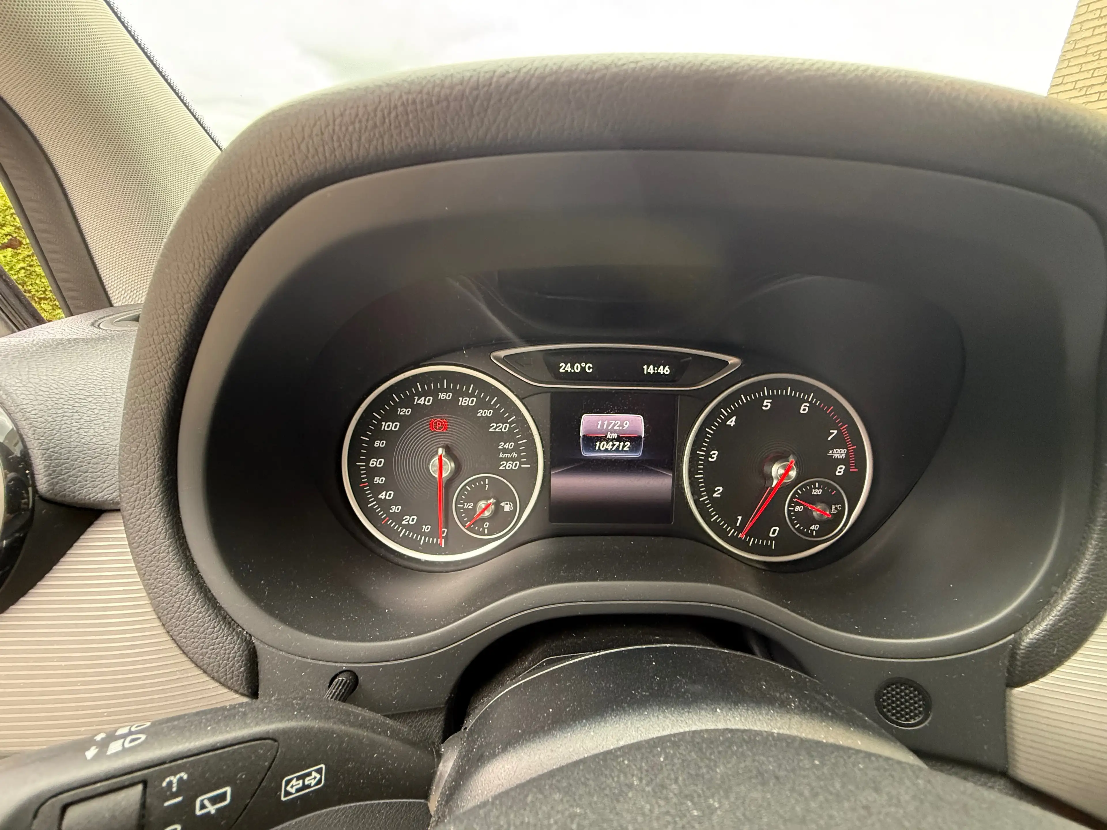 Mercedes-Benz B 180 B 180 BE Edition — photo 18