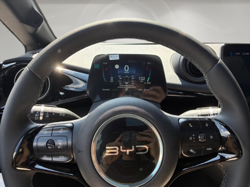 BYD Dolphin Design/Panorama/Sitzheizung/LED/Klimaauto./Navi/Le — photo 9