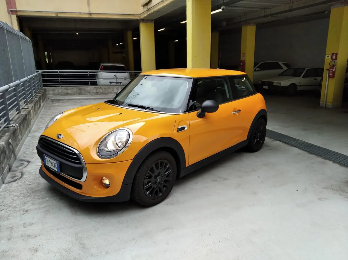 MINI One Mini IV F55-F56 2014 1.5 Boost 3p Narancs - 1