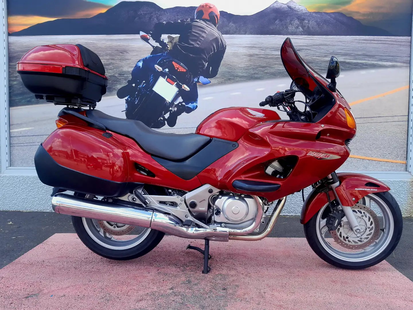 Honda NT 650 DEAUVILLE Rot - 1