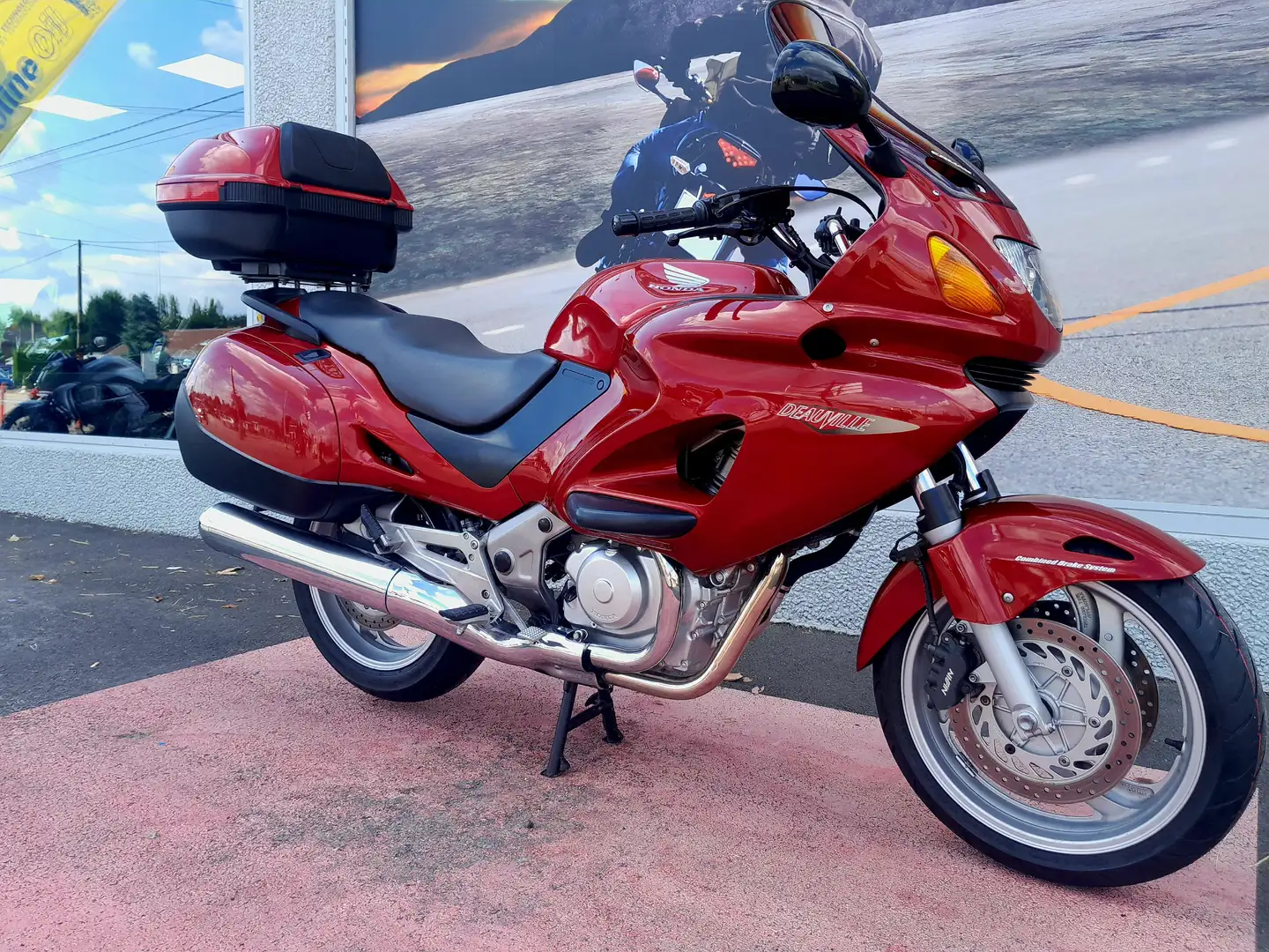 Honda NT 650 DEAUVILLE Rot - 2