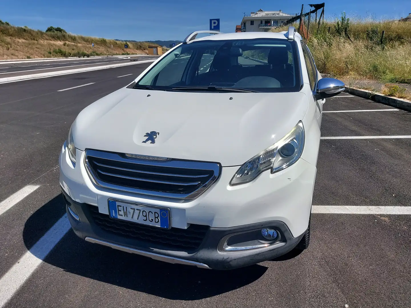 Peugeot 2008 1.6 e-hdi 8v Allure PERFETTA Bianco - 1