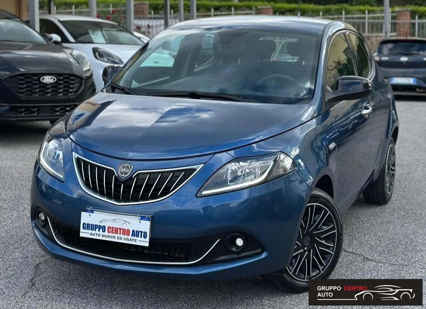 Lancia Ypsilon 1.0 FireFly 5 porte S&S Hybrid Gold Blu/Azzurro - 1