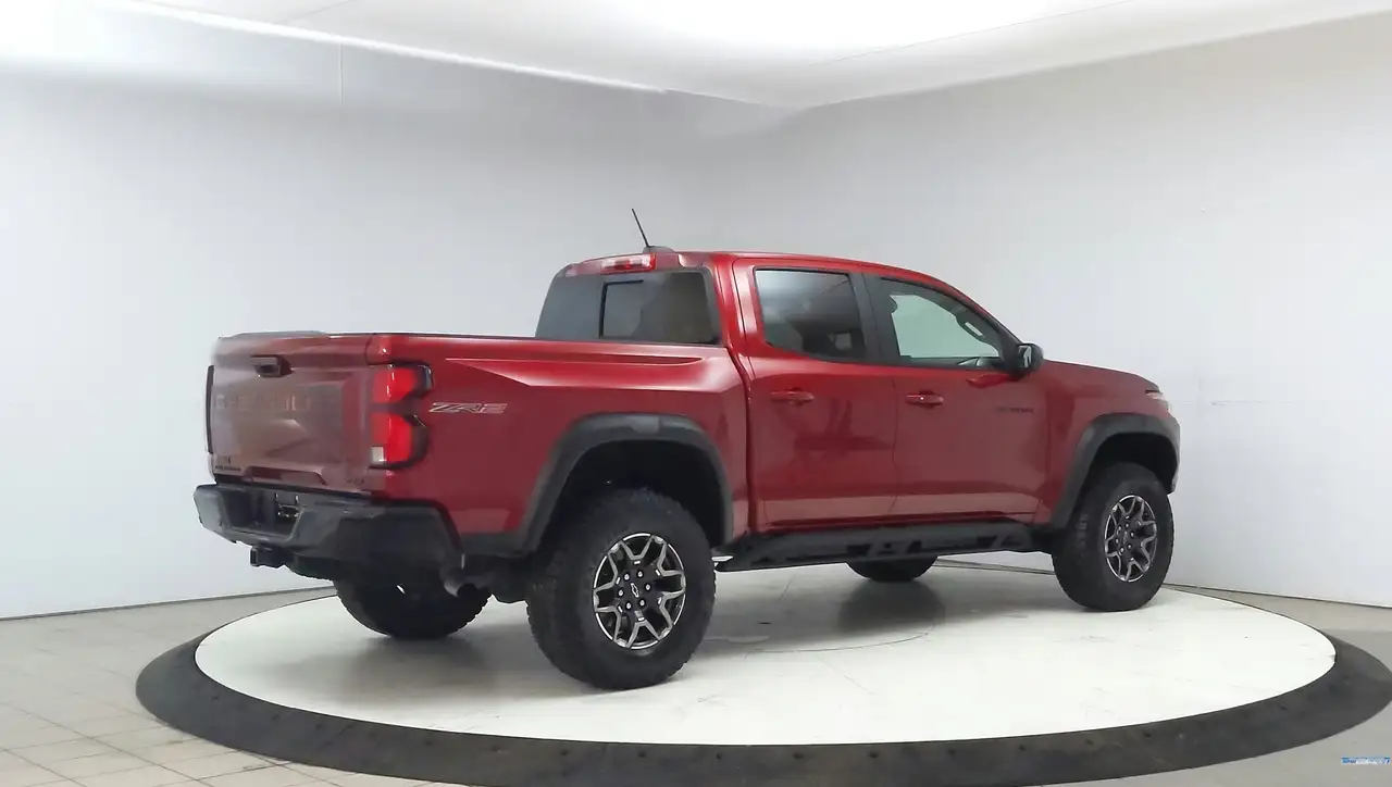 Chevrolet Colorado снимка Chevrolet Colorado