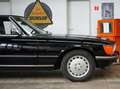 Mercedes-Benz SL 560 in 040 schwarz mit H-Kennzeichen Black - thumbnail 31