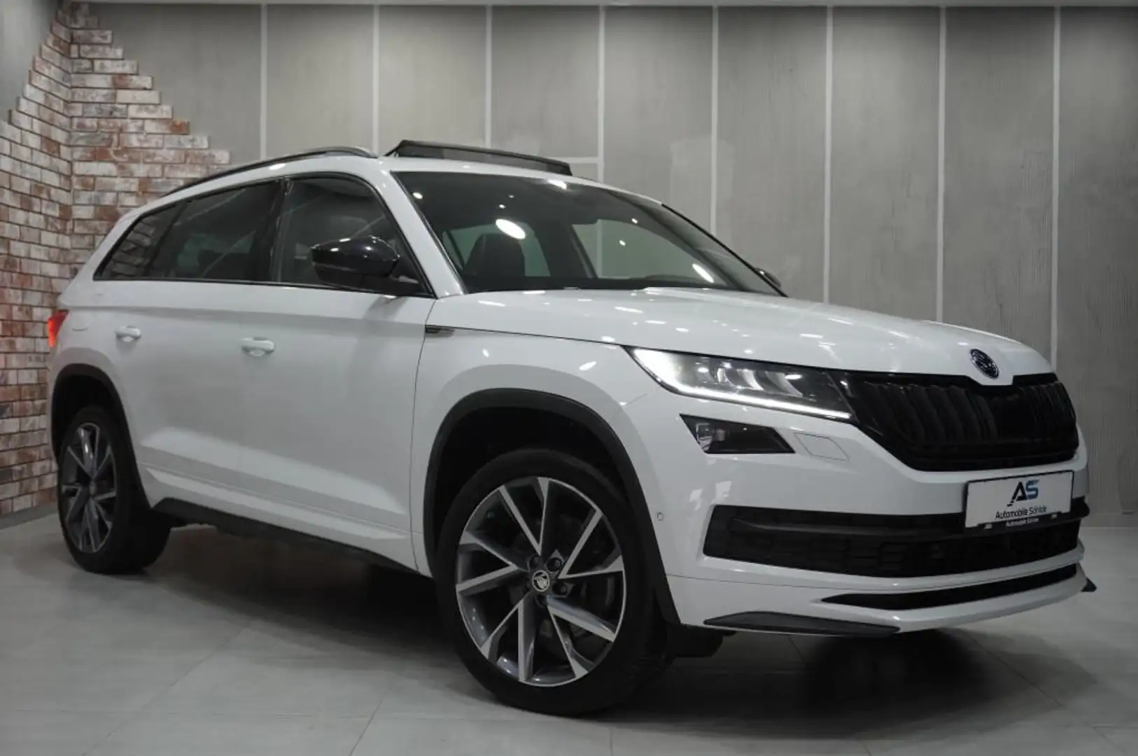 Skoda Kodiaq 2.0 TDi Sportline DSG 4x4 Pano/Matrix/AHK - 2