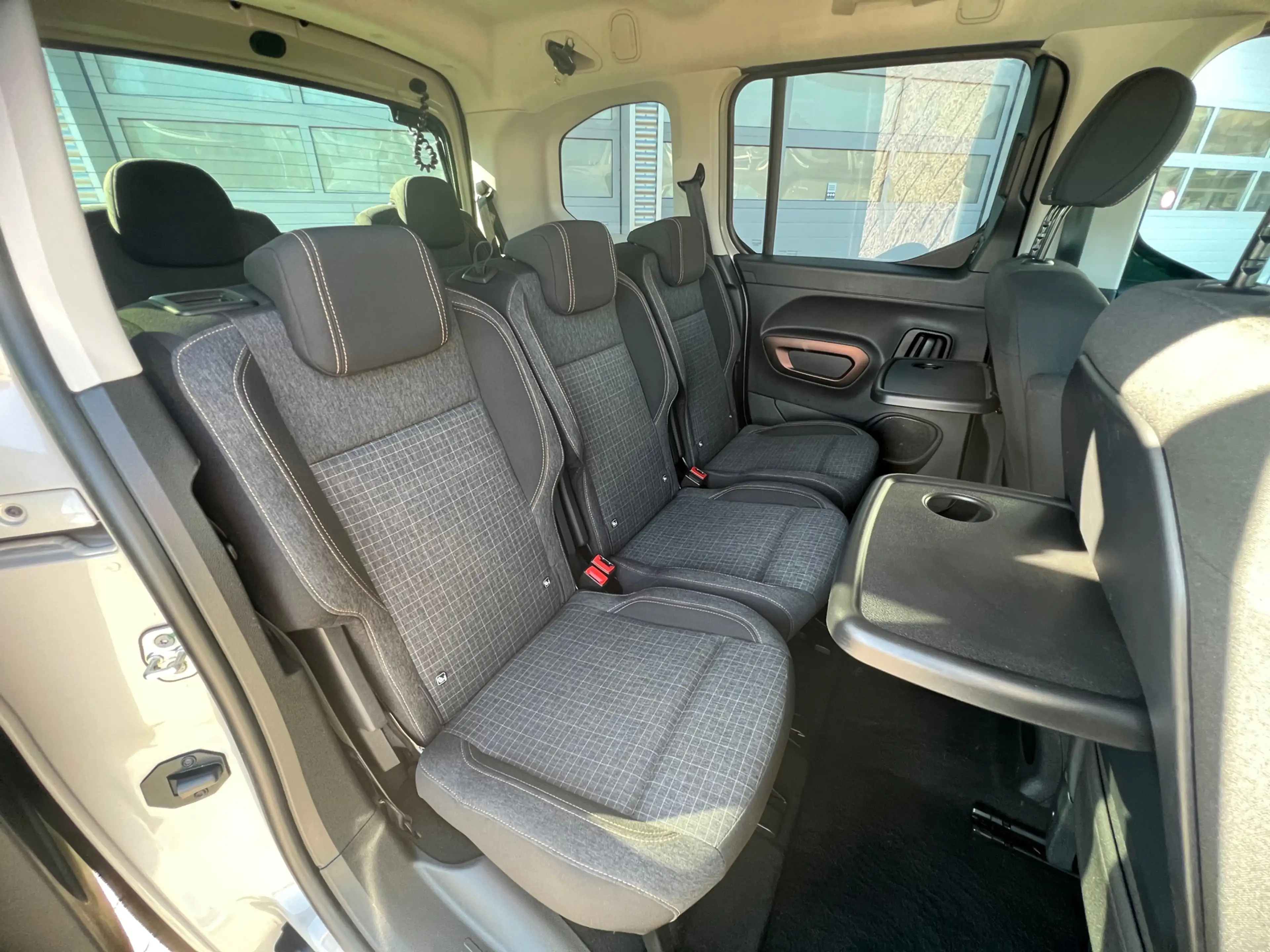 Peugeot Rifter 1.2 130PK PureTech GT | Automaat | 7 Persoons | Tr — photo 10