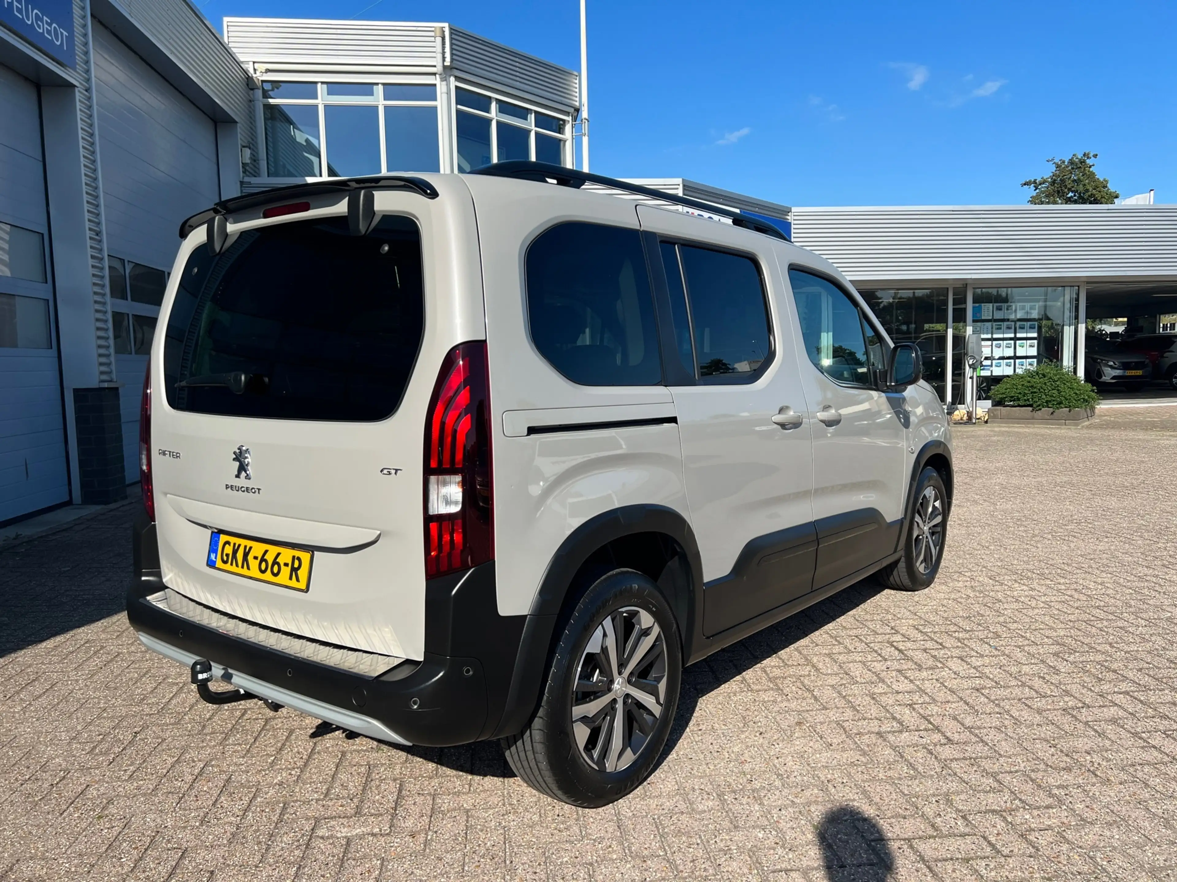 Peugeot Rifter 1.2 130PK PureTech GT | Automaat | 7 Persoons | Tr — photo 8
