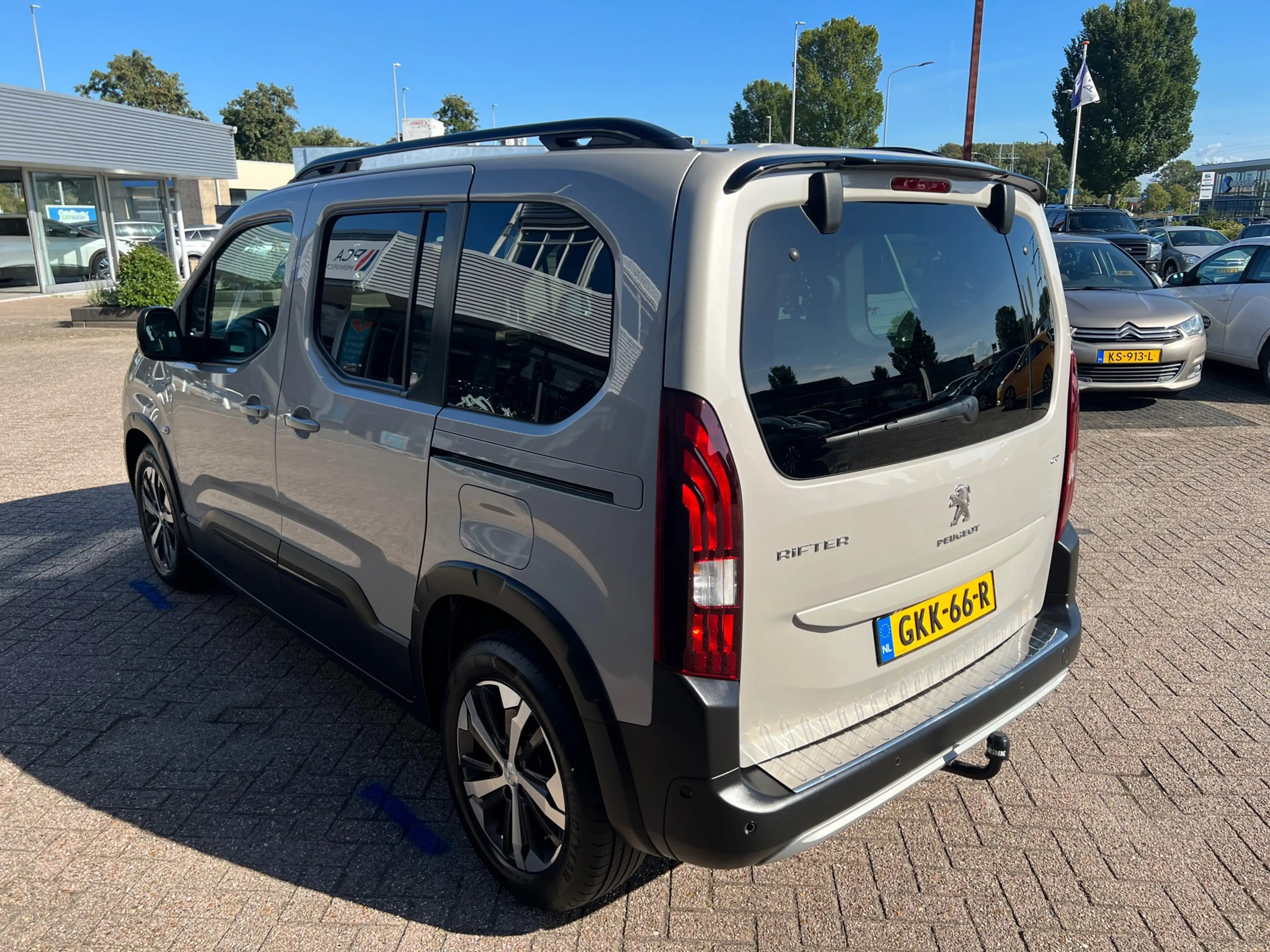 Peugeot Rifter 1.2 130PK PureTech GT | Automaat | 7 Persoons | Tr — photo 6
