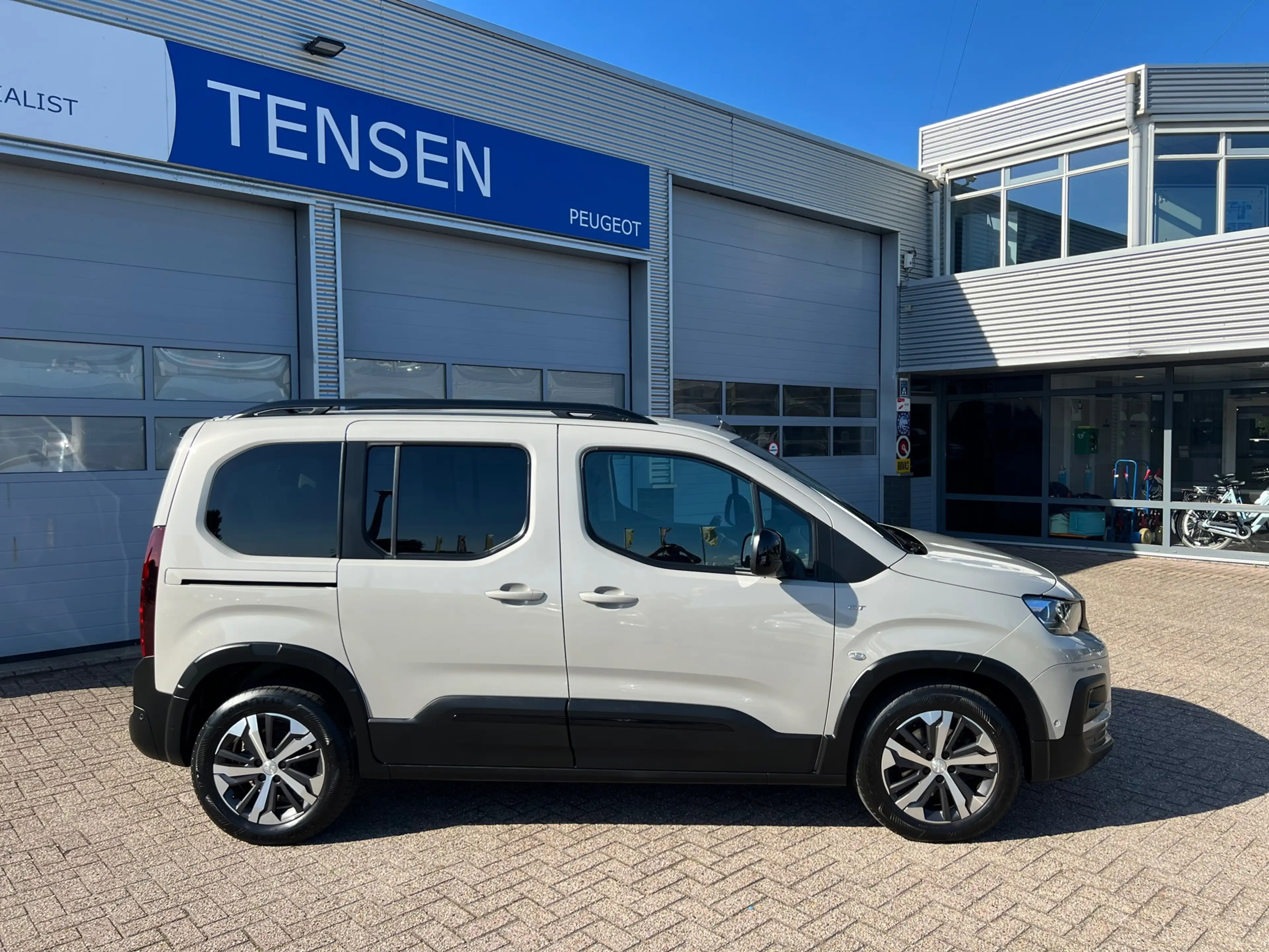 Peugeot Rifter 1.2 130PK PureTech GT | Automaat | 7 Persoons | Tr — photo 9
