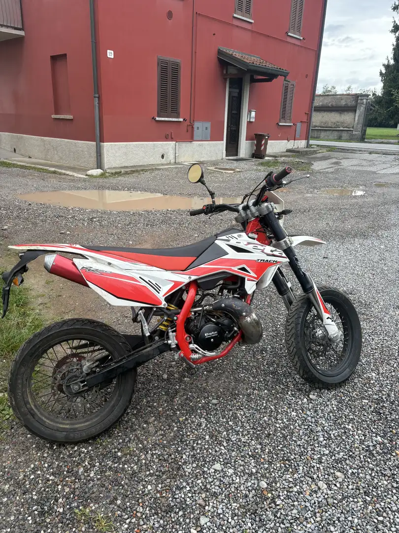 Beta RR 50 truck Czerwony - 2